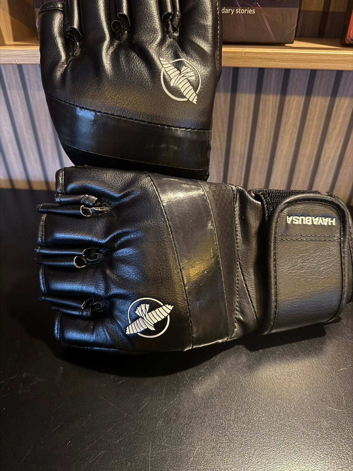 Hayabusa MMA Handschoenen T3 4oz Zwart/Zwart - NIEUW, Ophalen of Verzenden, Zo goed als nieuw, Overige