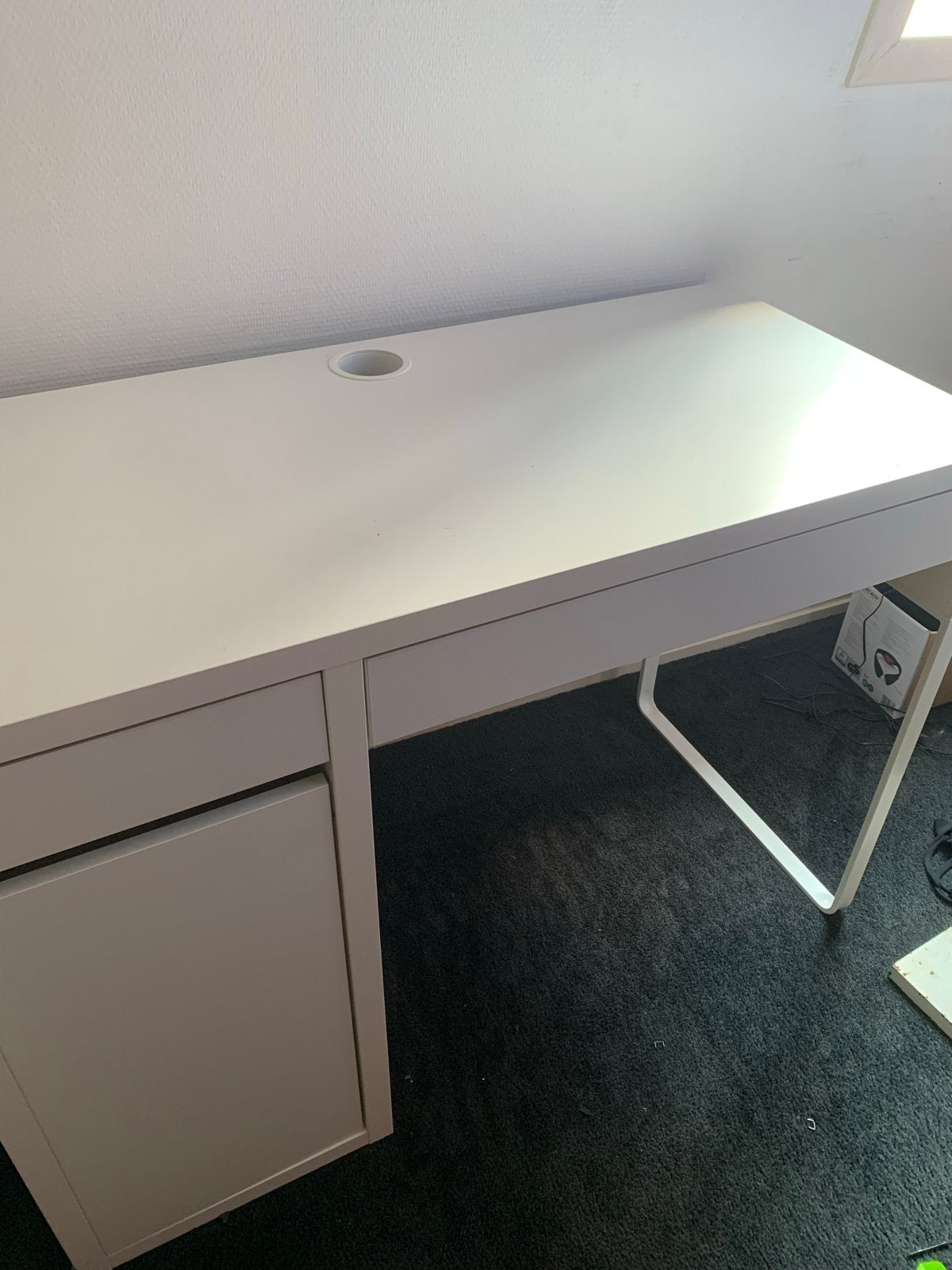 Wit bureau met lades en opbergruimte, Huis en Inrichting, Bureaus, Ophalen, Gebruikt, Met lades, Spaanplaat of MDF