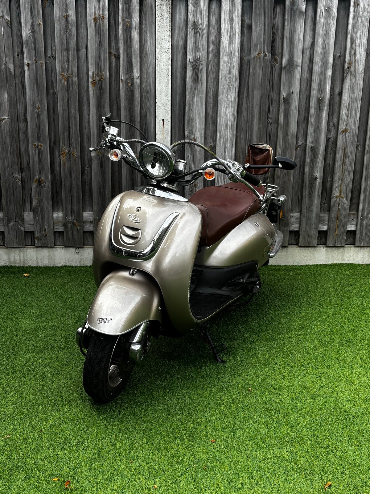 IVA RA9015 RETRO Scooter - Beschadigd, opknapper, Ophalen, Gebruikt