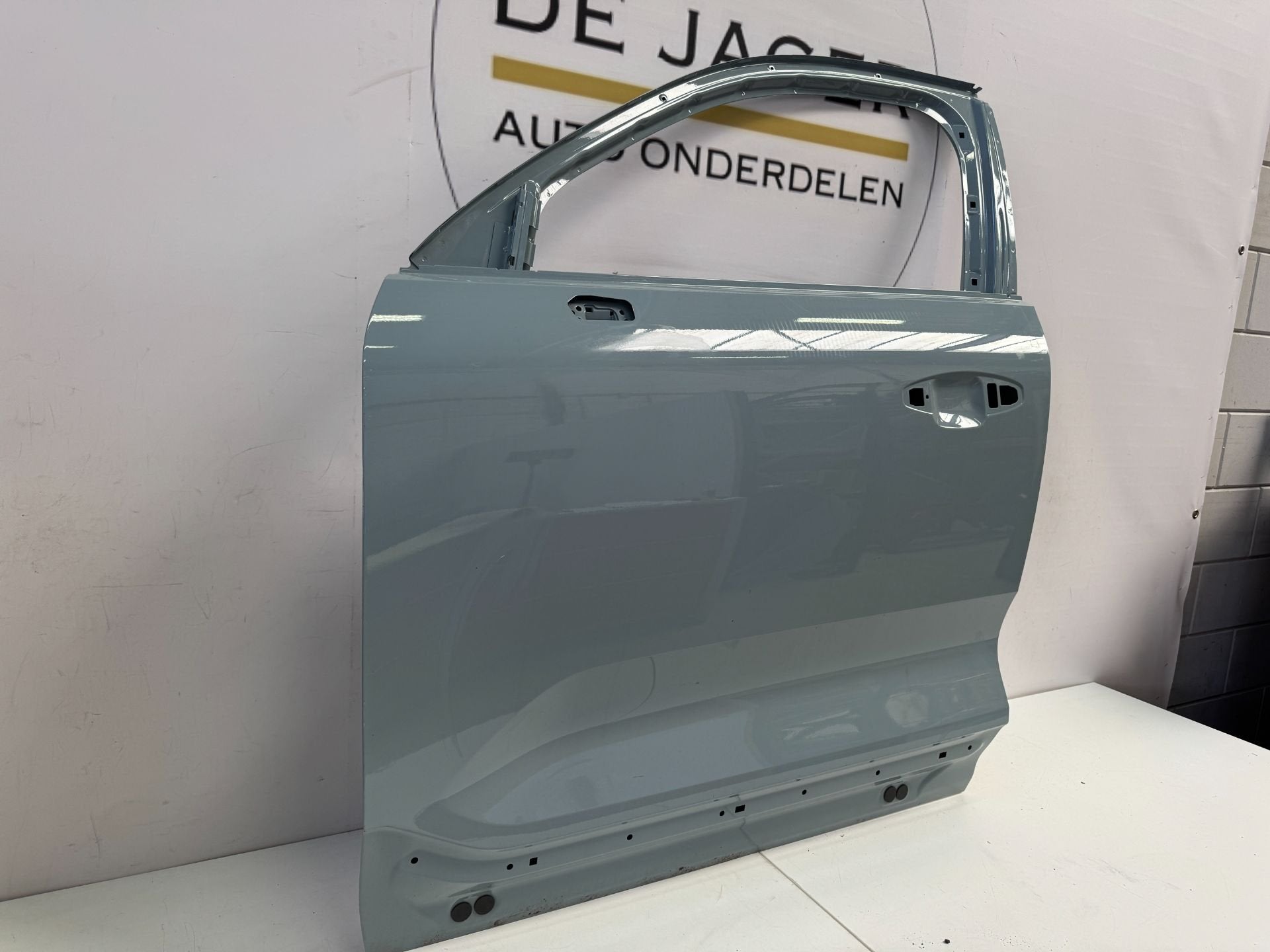 VOLVO XC40 DEUR PORTIER LINKS VOOR MOOI, Auto-onderdelen, Gebruikt, Gunnar Engellaus vag 8
405 31  Gothenburg, SE, Deur, Info@volvocars.com