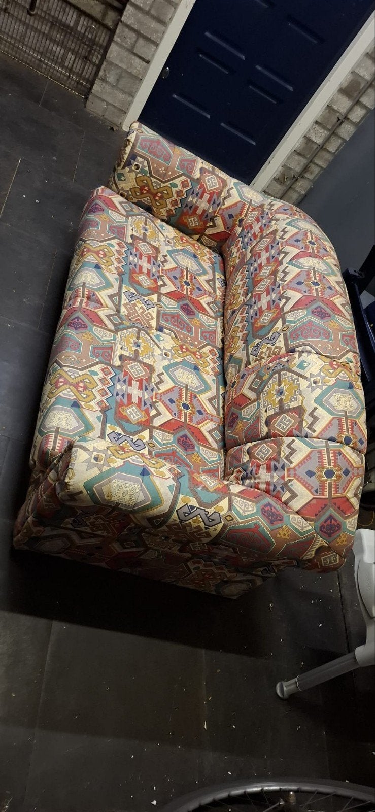 Gratis bedbank - Kleurrijk en comfortabel, Ophalen, Tweepersoons, 140 cm