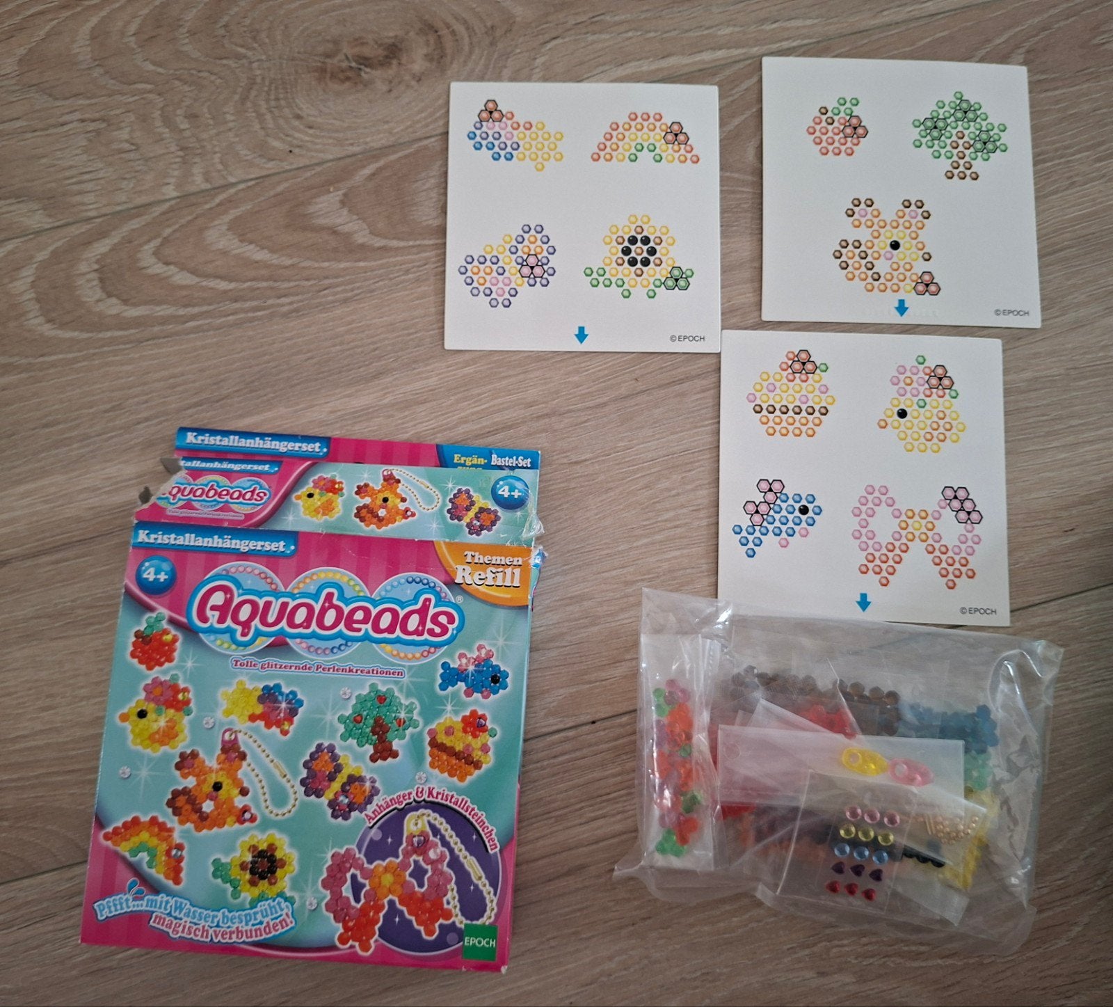 Aquabeads Knutselset met navulling en patronen, Ophalen of Verzenden, Gebruikt, Knutselen