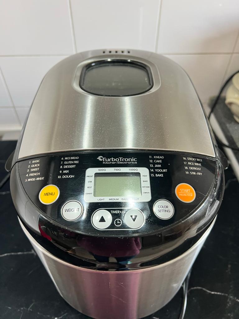Turbotronic Broodbakmachine TT-BM100 - Zo goed als nieuw, Witgoed en Apparatuur, Broodbakmachines, Met timer, 800 tot 1200 gram deeg
