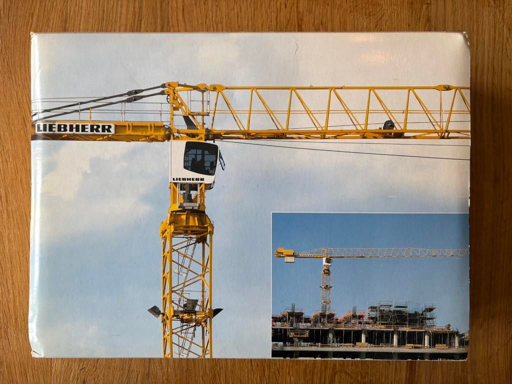 Conrad 1/87 2026/0 Liebherr 112 EC-B 8 Topless tower crane, Hobby en Vrije tijd, Modelauto's | 1:87, Nieuw, Hijskraan, Tractor of Landbouw