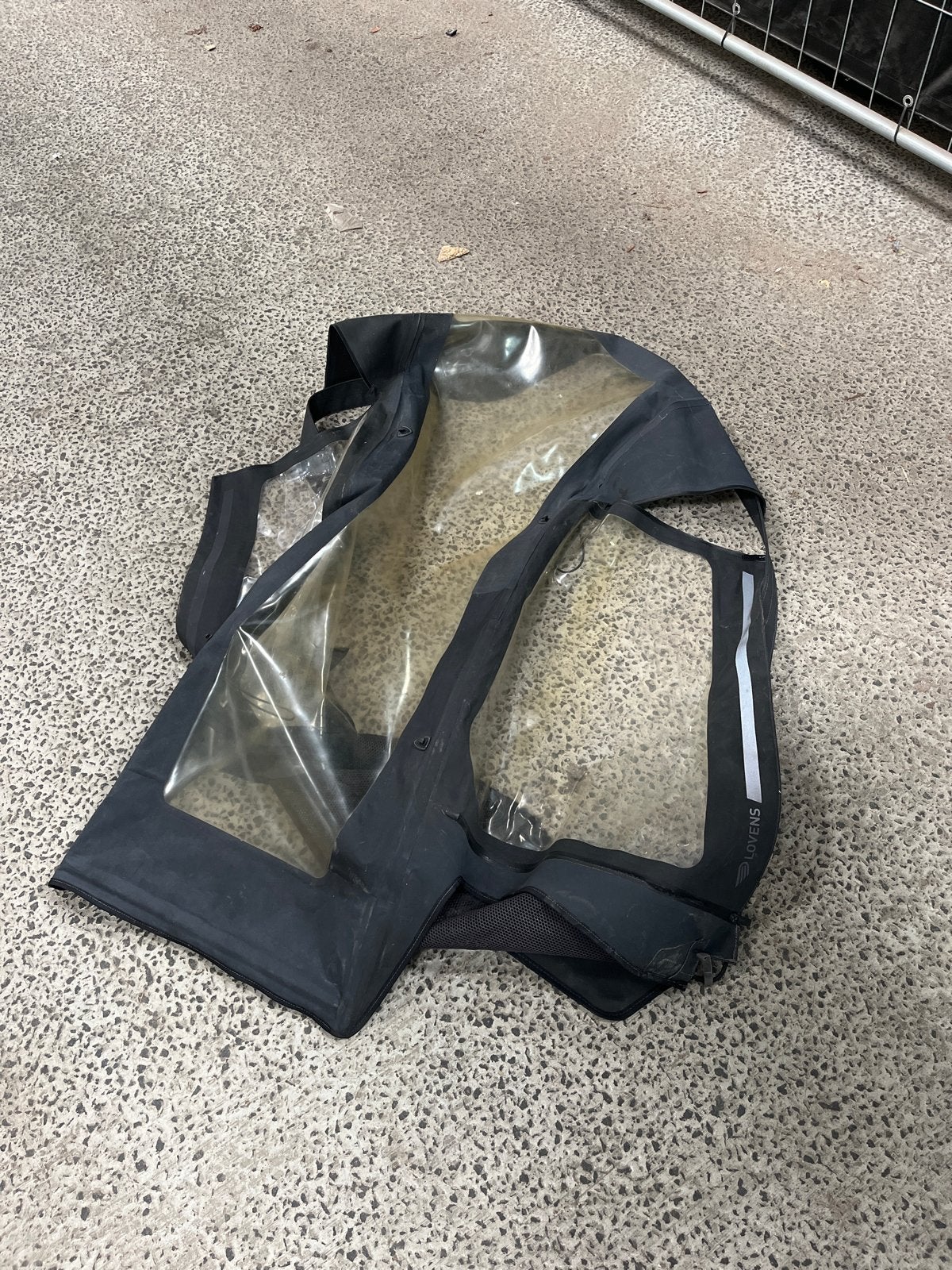Lovens regenhuif - ritsen kapot, ramen verkleurd, Ophalen of Verzenden, Gebruikt
