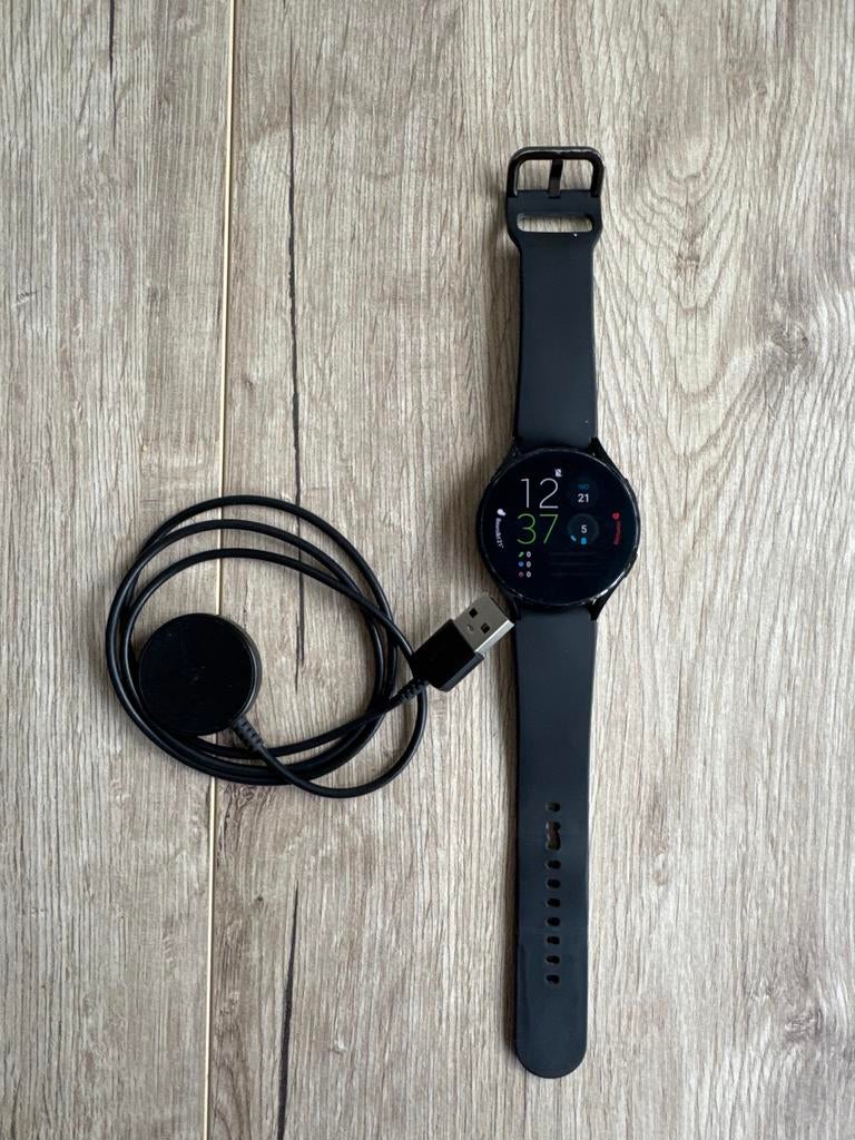 Samsung Galaxy Watch Active 4 Zwart 44mm, Sieraden, Tassen en Uiterlijk, Smartwatches, Hartslag, Zwart, Ophalen of Verzenden, Zo goed als nieuw