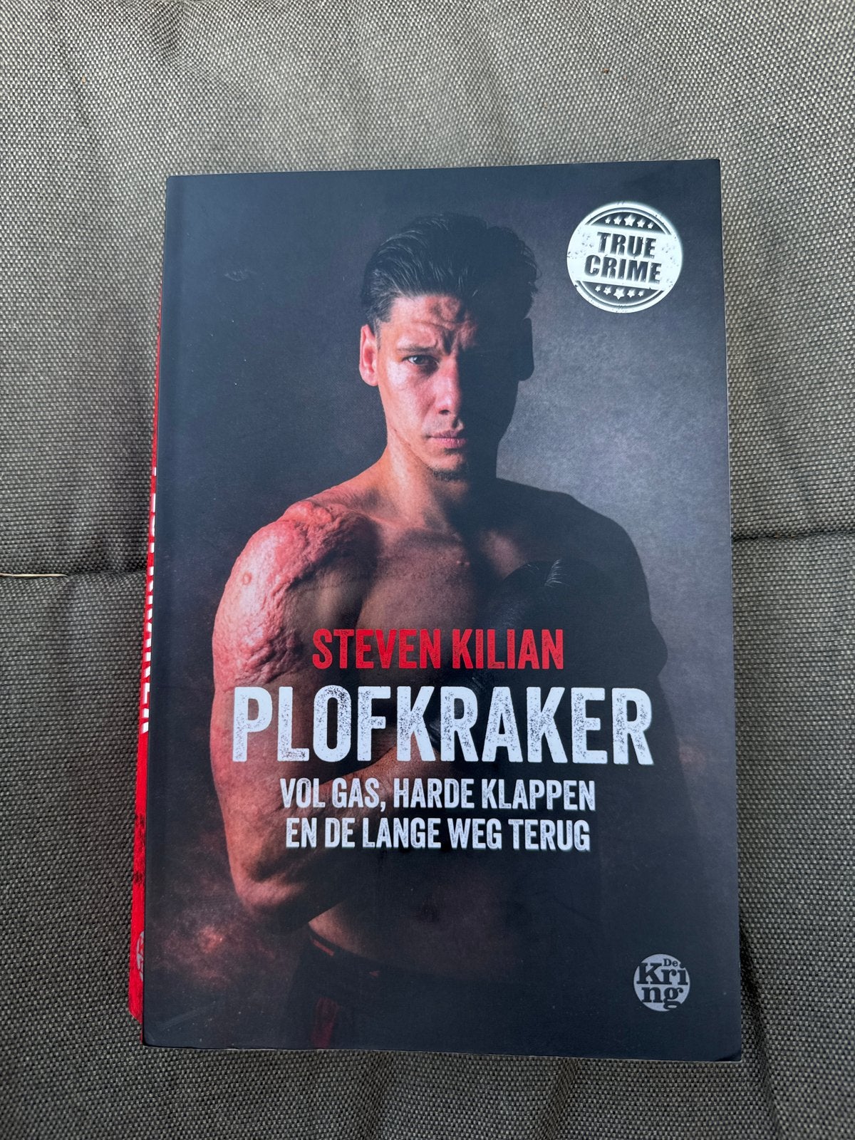 Plofkraker - Steven Kilian (Zo goed als nieuw), Boeken, Ophalen of Verzenden, Zo goed als nieuw