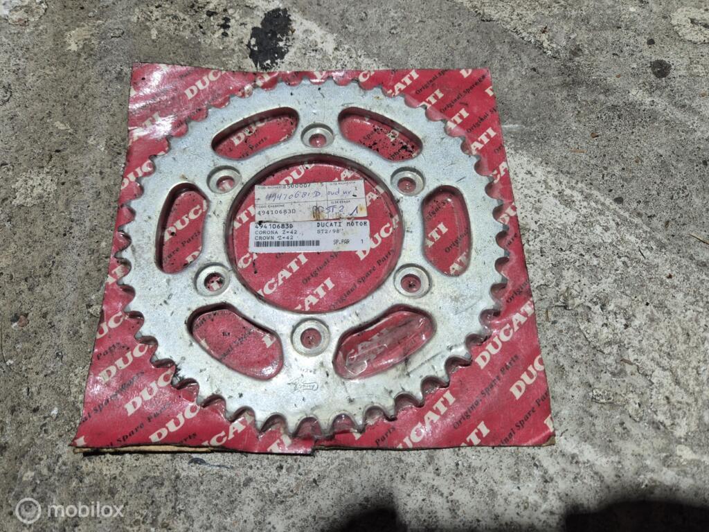 Tandwiel achtertandwiel NIEUW ST2 ST3 ST4 ST Monster SS, Gebruikt, Factorystore.service@ducati.com, Ophalen of Verzenden, Via Antonio Cavalieri Ducati, 74/5, 74/6, 40132 Bologna BO