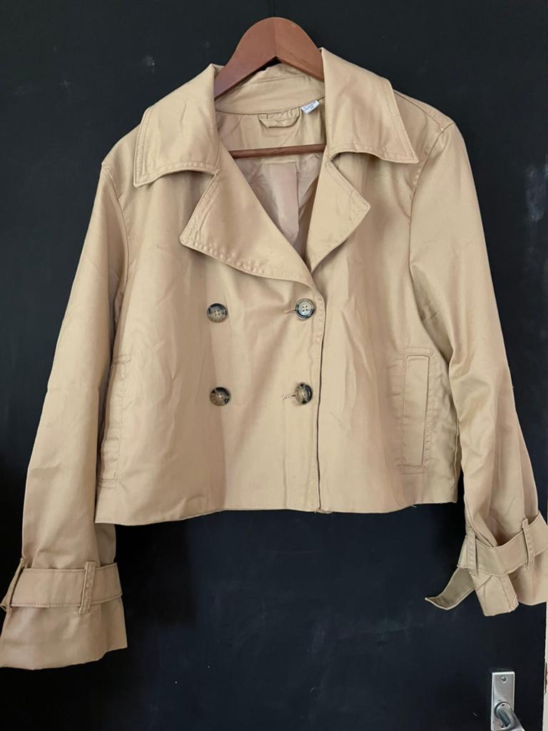 Trench coat kort m l 40 42 beige nieuwe zomerjas dames, Kleding | Dames, Jassen | Zomer, Ophalen of Verzenden, Nieuw, Maat 38/40 (M)