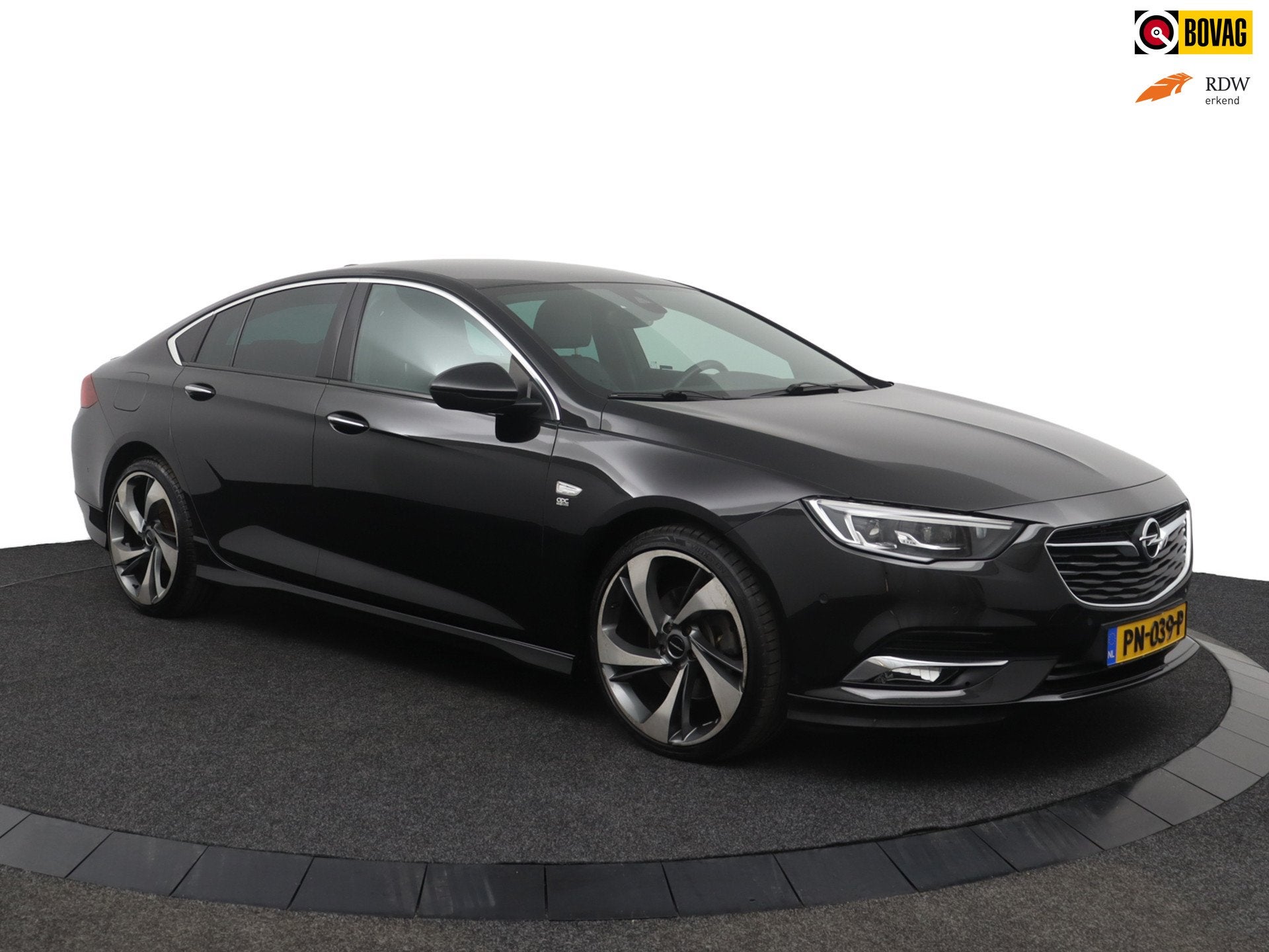 Opel Insignia Grand Sport 1.6 CDTI Innovation I XENON I LEER, Automatische klimaatregeling, Gebruikt, 4 cilinders, Zwart