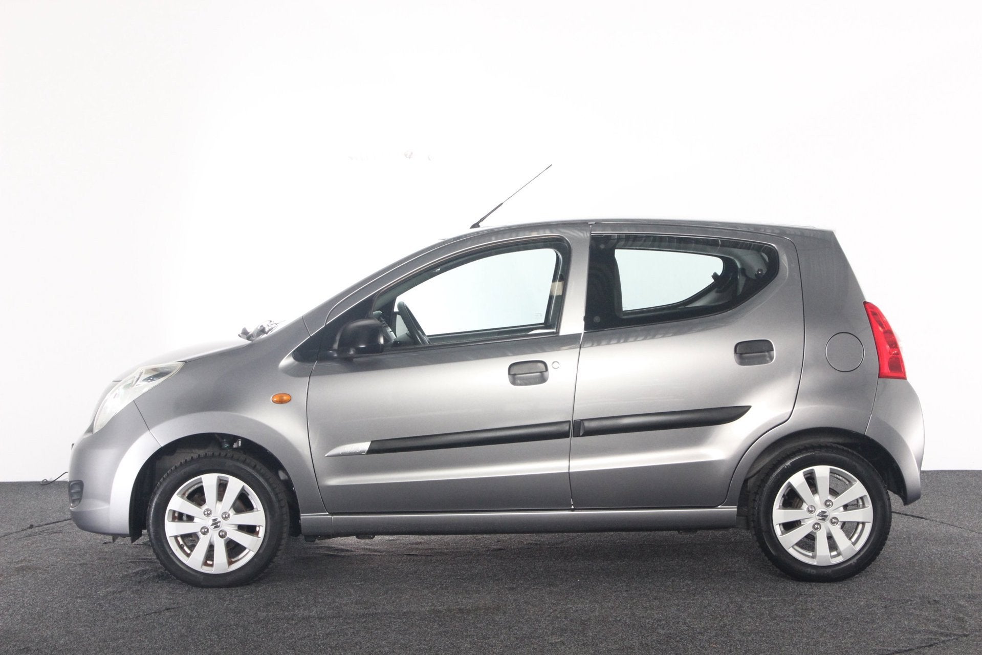 Suzuki Alto 1.0 Celebration EASSS, Voorwielaandrijving, Euro 5, Stof, 200 kg
