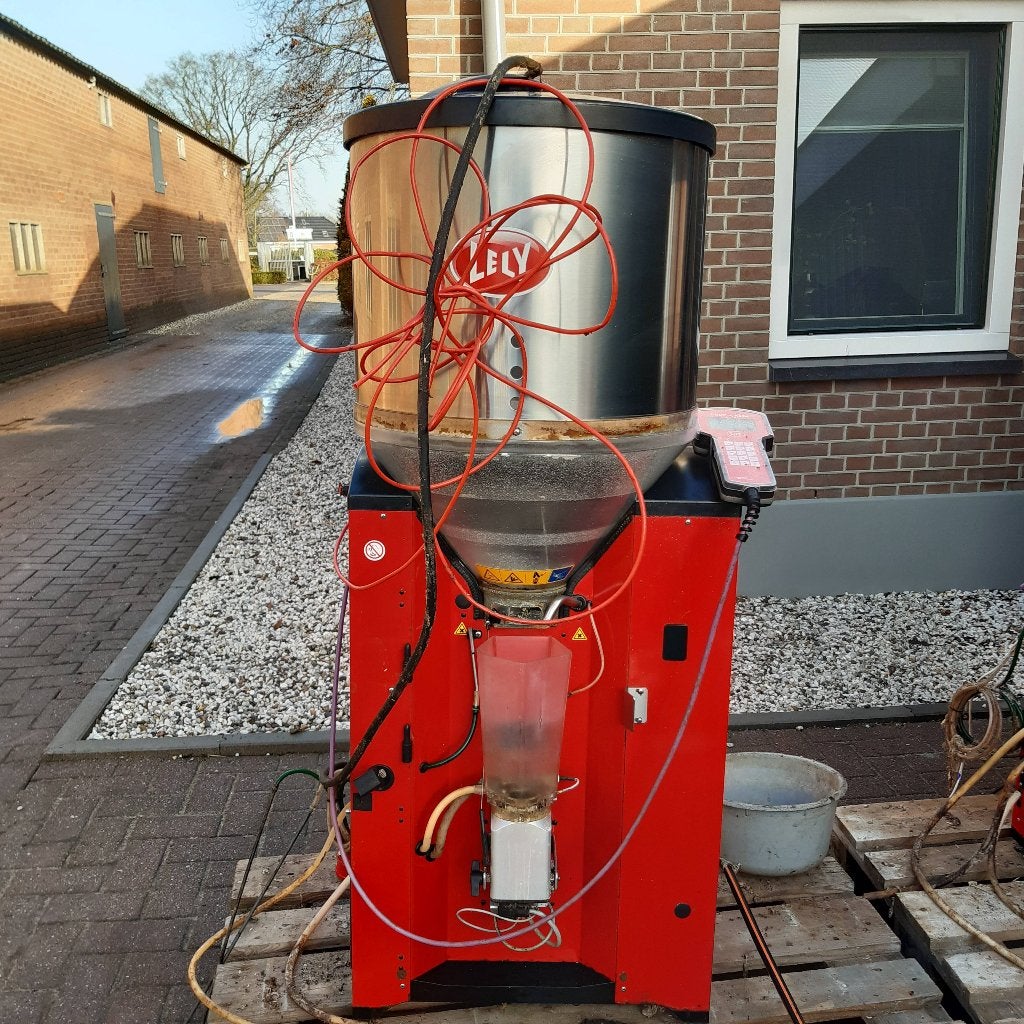 2x lelie Calm kalverdrinkautomaat, Dieren en Toebehoren, Runderen, Geslacht onbekend