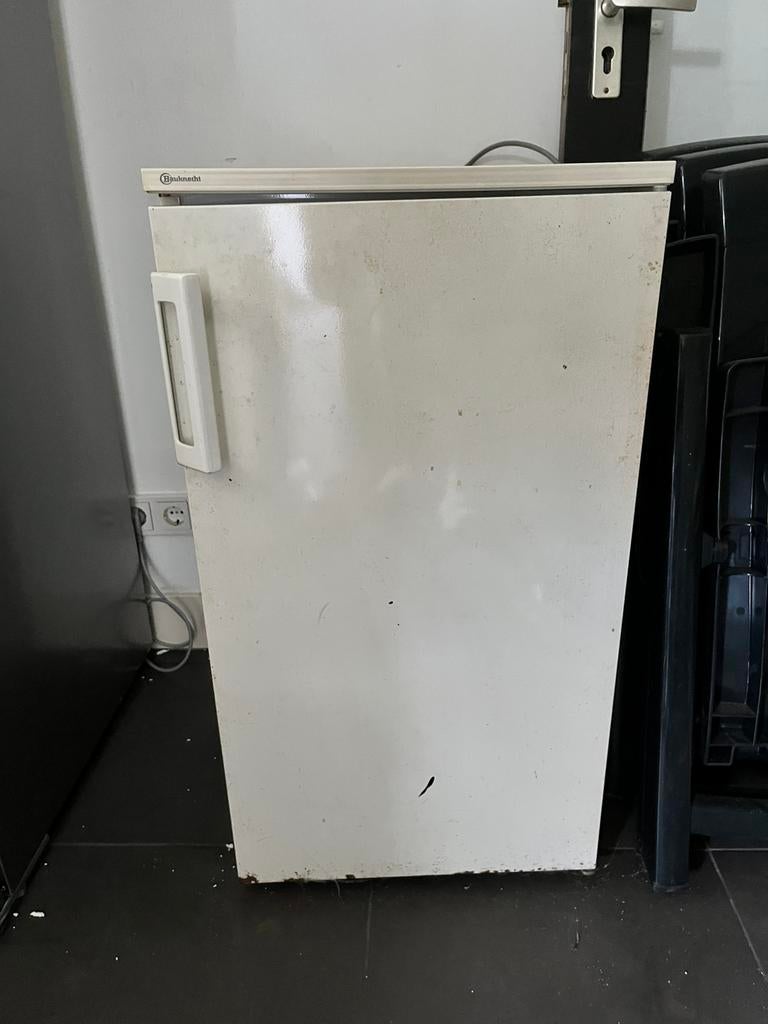 Smalle oude koelkast. Gratis, Ophalen, Gebruikt, Minder dan 60 cm