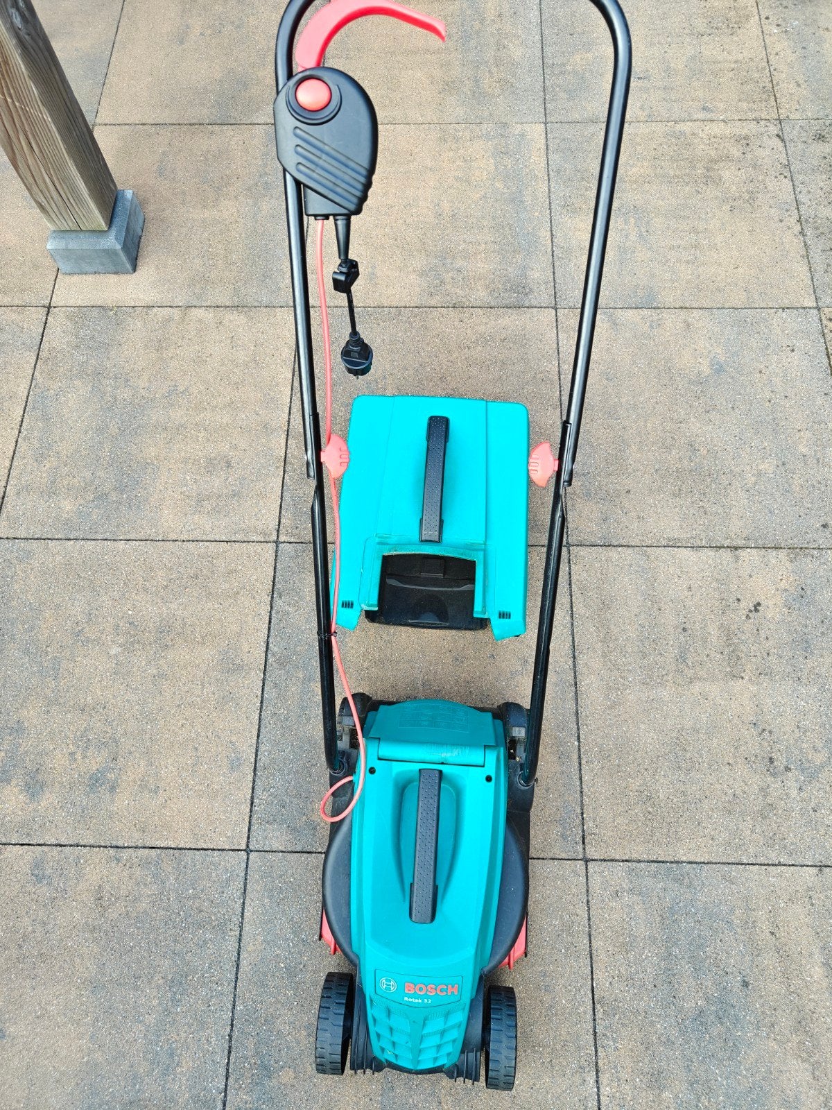 Bosch electrische grasmaaier, Tuin en Terras, Grasmaaiers, Ophalen, Cirkelmaaier, Gebruikt, Elektrische grasmaaier