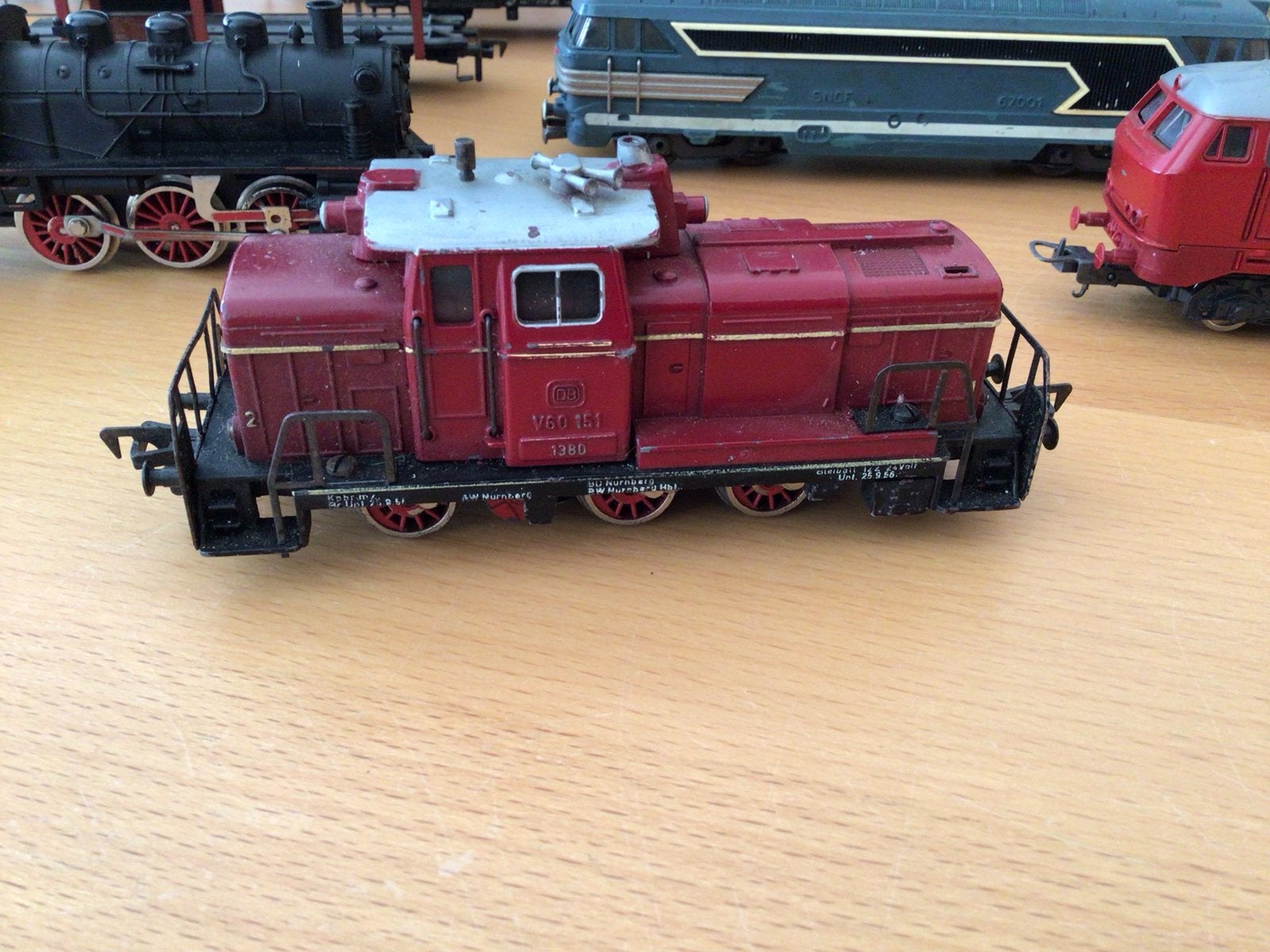 Märklin V60 151 Locomotief - Rood, Gebruikt, Wisselstroom, Gebruikt, Locomotief, Ophalen of Verzenden