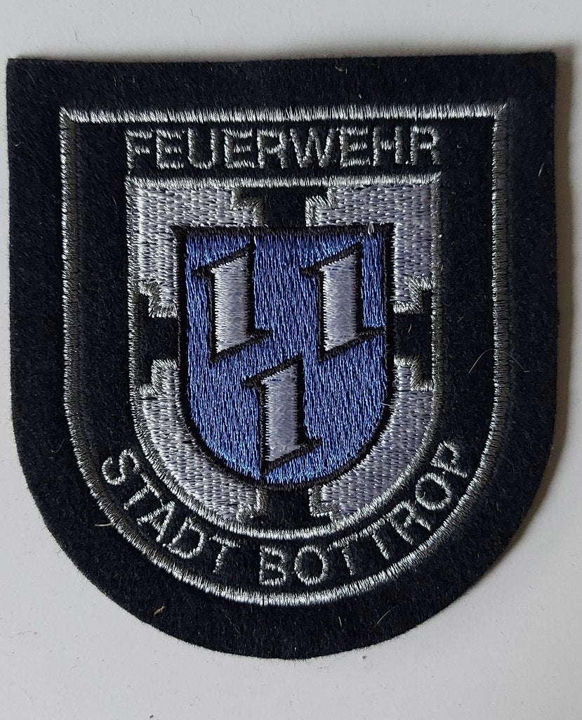 Brandweer emblemen, Verzamelen, Overige Verzamelen, Verzenden, Gebruikt