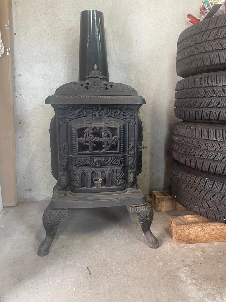 Houtkachel nooit gebruikt., Huis en Inrichting, Kachels, Ophalen, Zo goed als nieuw, Hout, Houtkachel