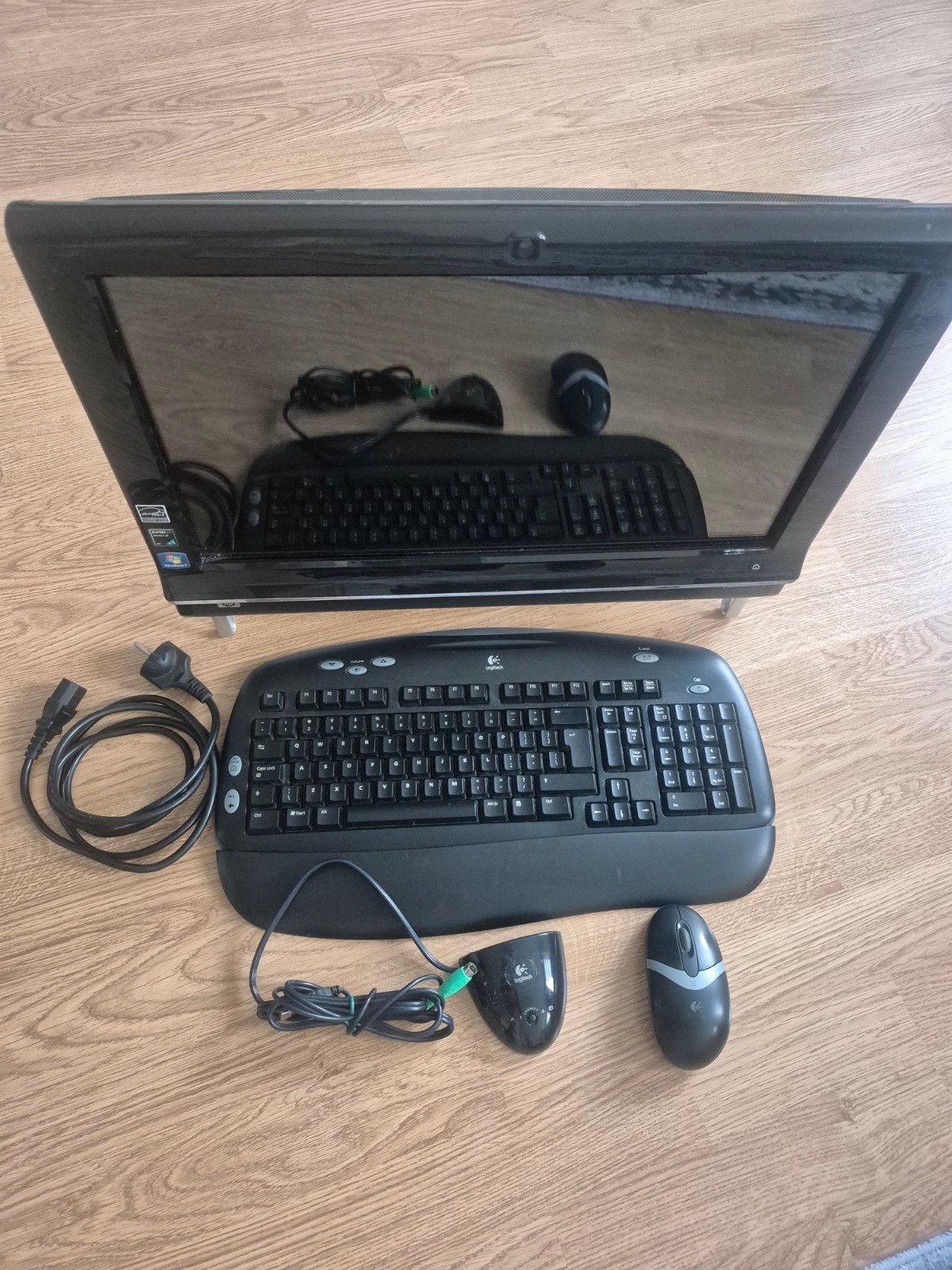HP All-in-One PC met toetsenbord en muis, Computers en Software, Onbekend, Gebruikt, HDD, Minder dan 4 GB