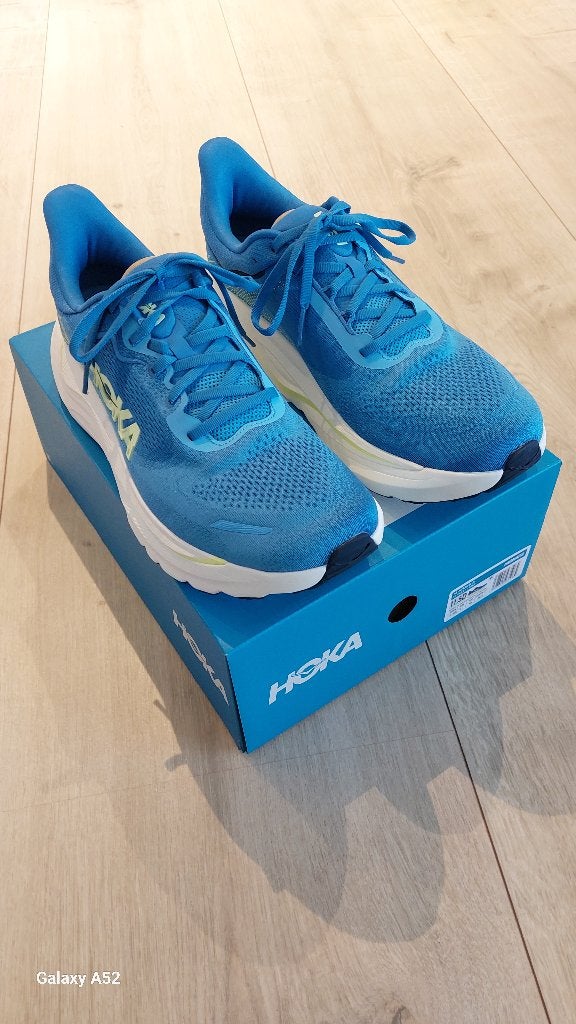 HOKA ARAHI 9 Hardloopschoenen - Maat 46 - Blauw, Sport en Fitness, Overige merken, Hardloopschoenen, Nieuw, Ophalen of Verzenden