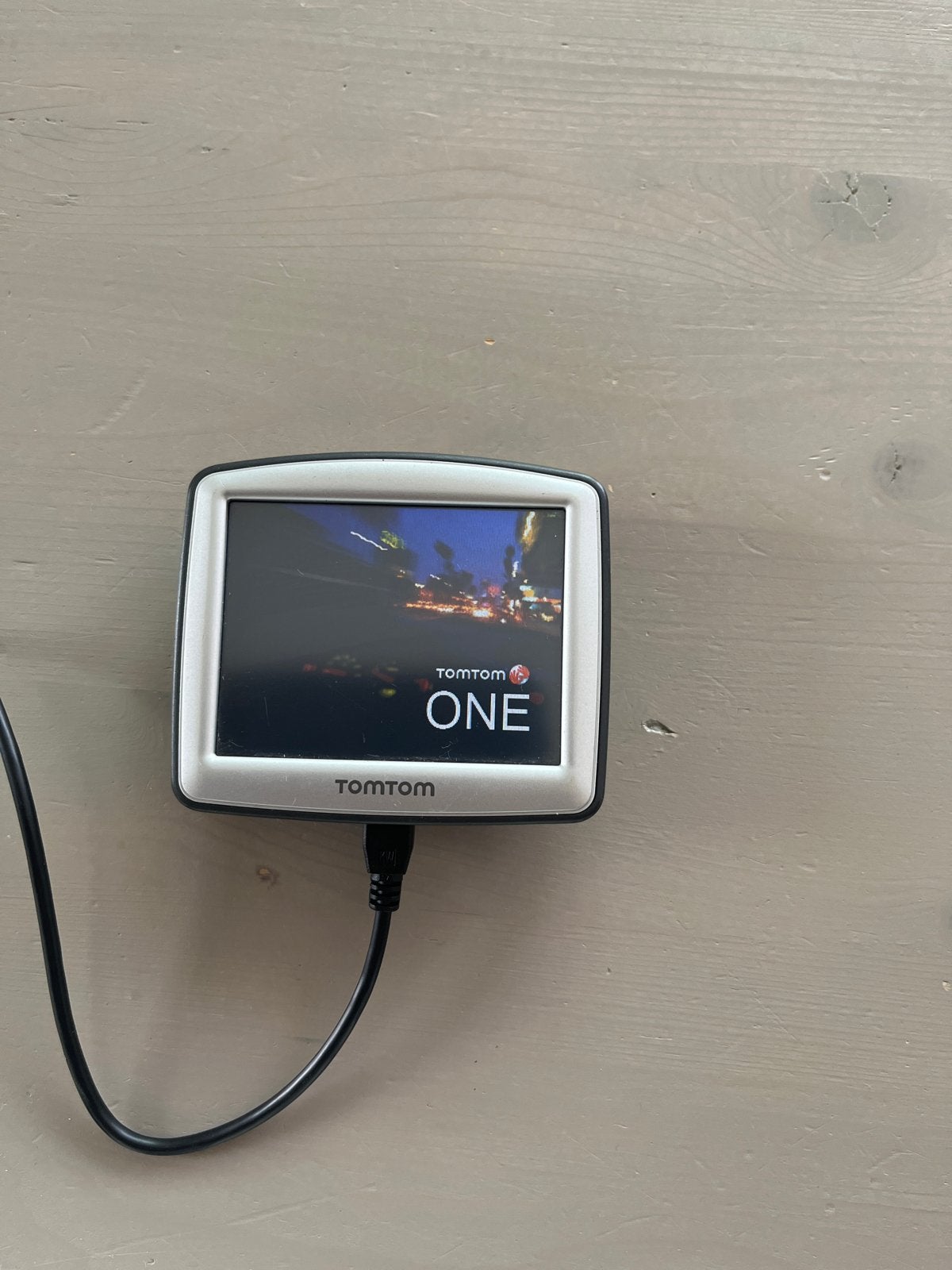 TomTom ONE Navigatiesysteem -  collectors item, Ophalen of Verzenden, Gebruikt