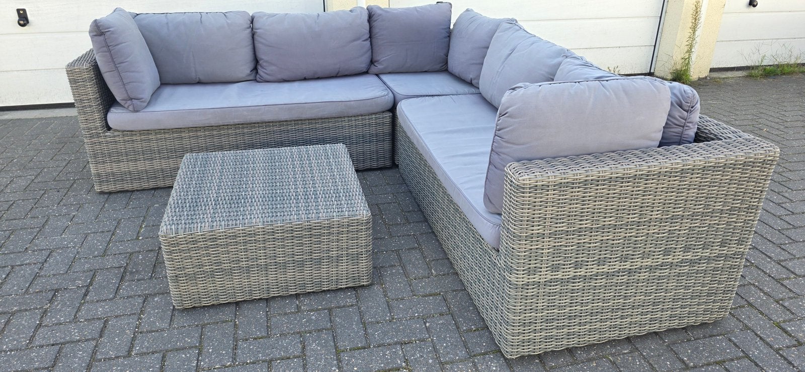 Tuinset / loungeset, Ophalen, Zo goed als nieuw, Wicker, Hocker
