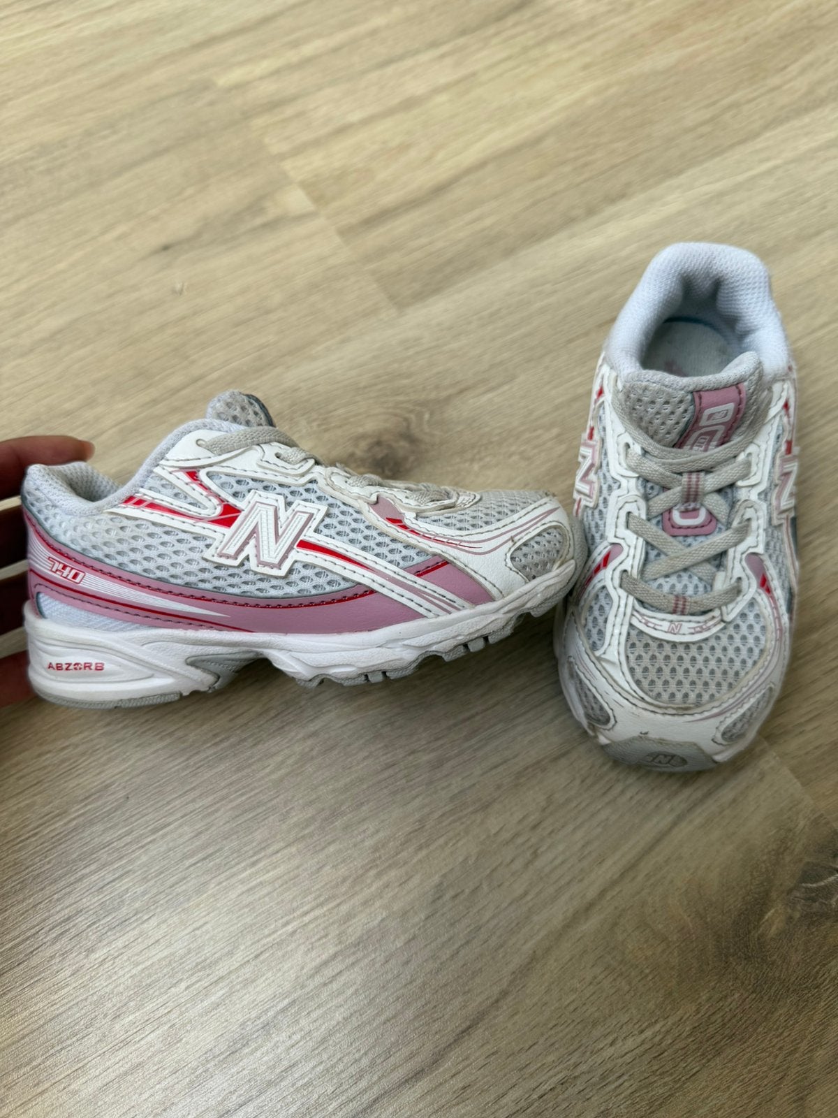 New Balance 740, Ophalen of Verzenden, Zo goed als nieuw, Jongetje of Meisje, Schoentjes