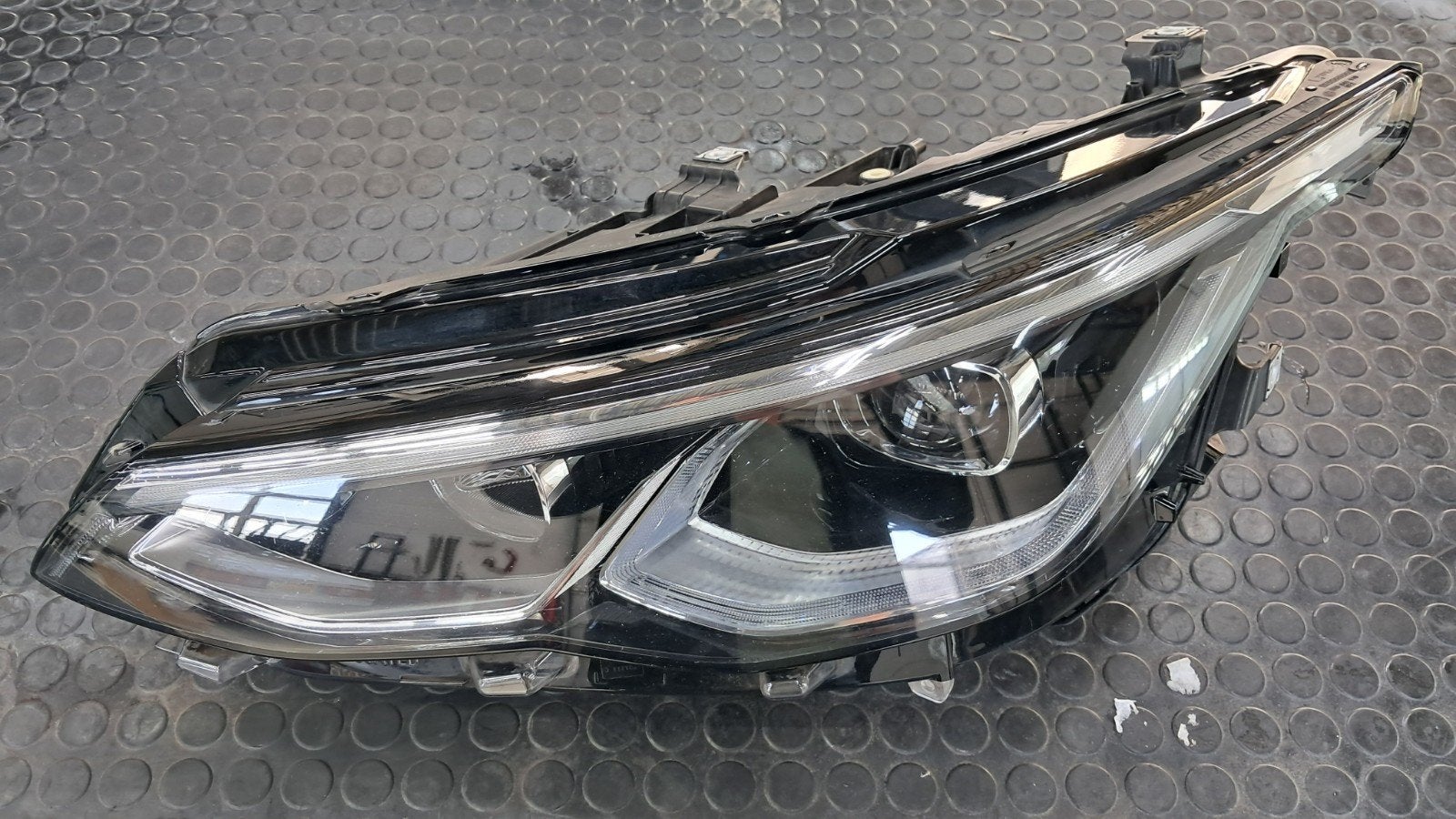 Volkswagen Golf 8 koplamp links iq light origineel, Auto-onderdelen, Ophalen of Verzenden, Gebruikt, Volkswagen