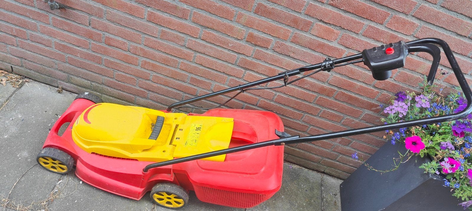 Elektrische grasmaaier, Ophalen, Cirkelmaaier, Gebruikt, Elektrische grasmaaier