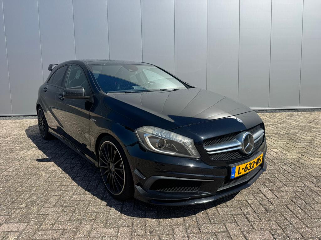 Mercedes-Benz A-Klasse A 45 AMG 4MATIC Aut7 2014 Zwart, Auto's, Automaat, 4 cilinders, 0 kg, 360 pk