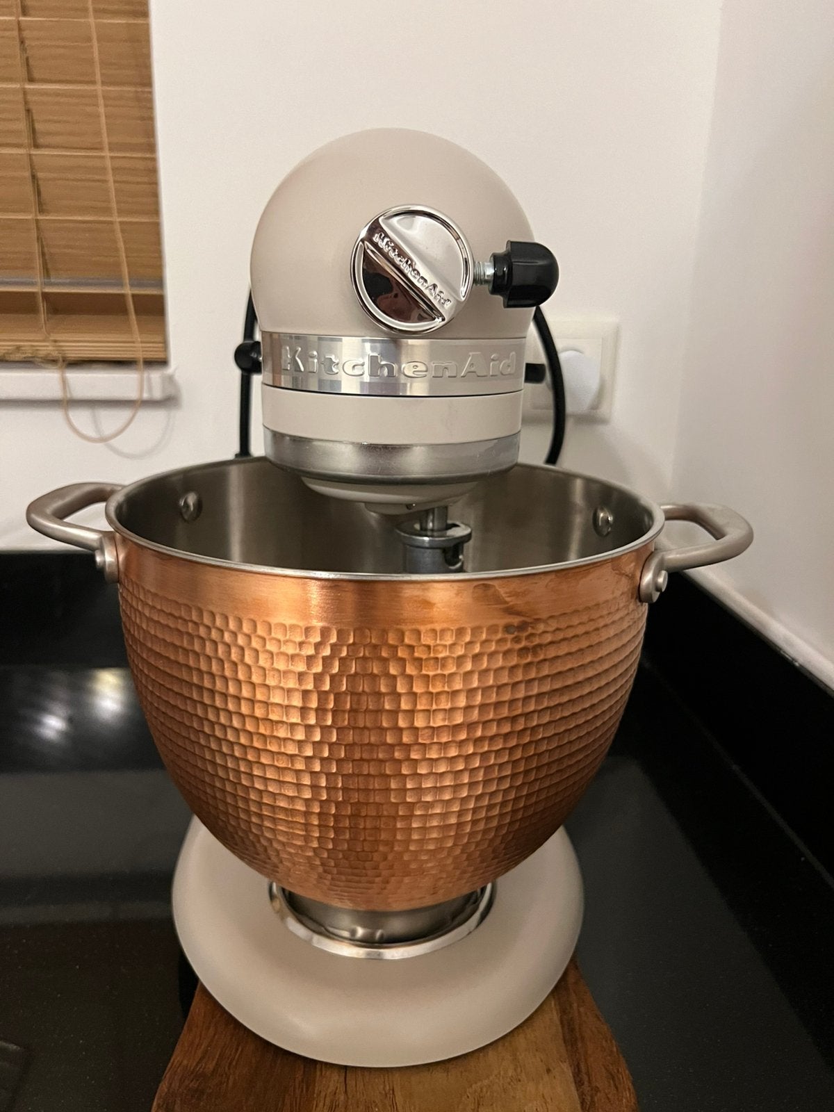 MIXER MET KANTELBARE KOP 4,7 L - ARTISAN BY YOU - MILKSHAKE, Huis en Inrichting, Keuken | Potten en Pannen, Ophalen, Zo goed als nieuw