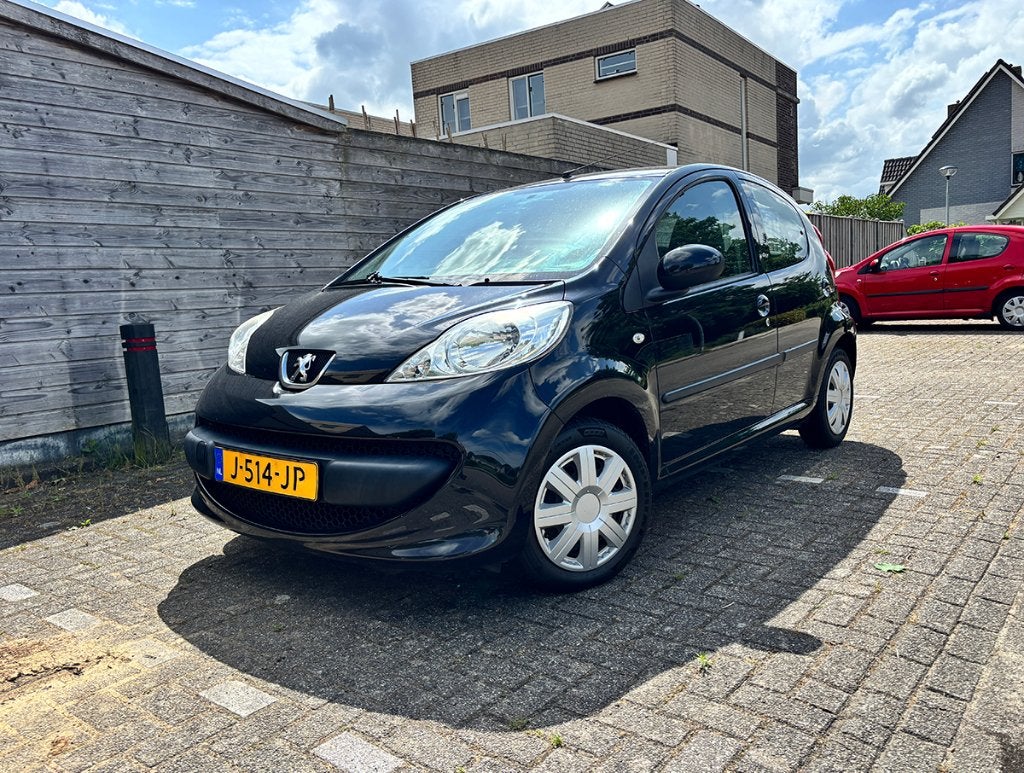 Peugeot 107 1.0 2008 | Airco | Apple CarPlay | Nieuwe banden, Auto's, Peugeot, Voorwielaandrijving, Stof, Handgeschakeld, Grijs