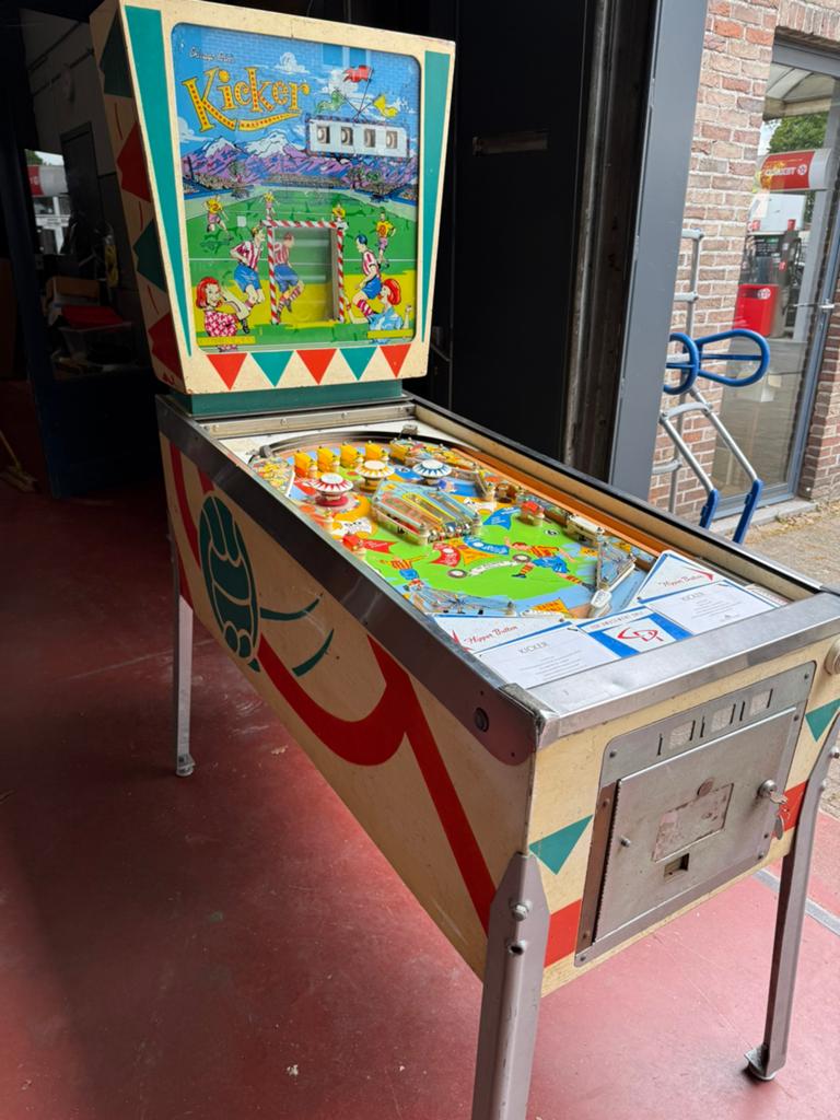 Leuke mechanische flipperkast kicker, Ophalen of Verzenden, Zo goed als nieuw, Flipperkast