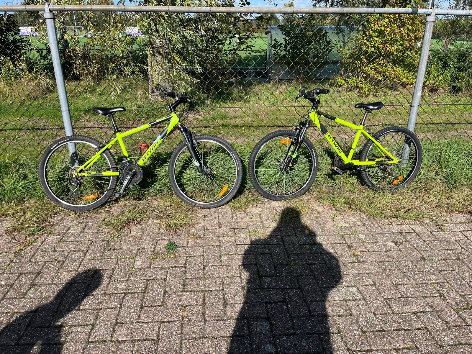 Twee B'Twin 24 inch mountainbikes, in goede staat, Ophalen, Gebruikt, 20 inch of meer