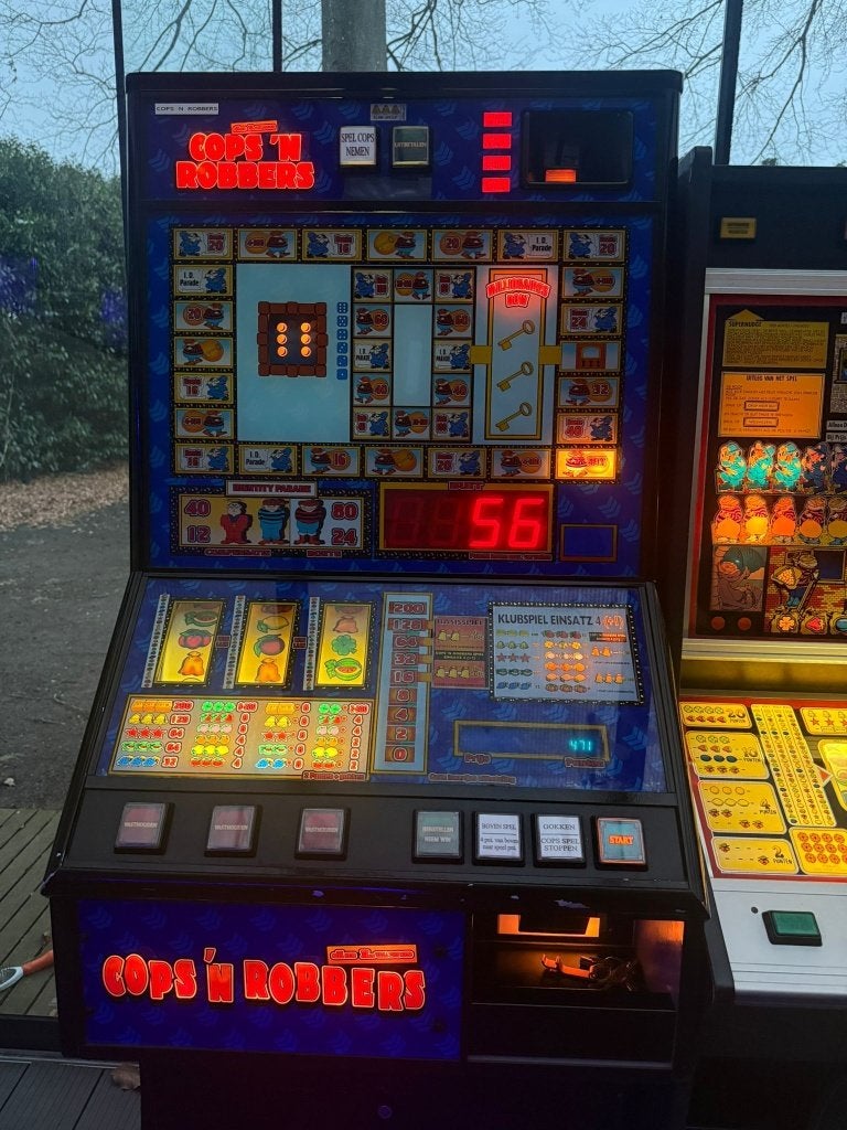 Cops'n Robbers Gokautomaat, Euro, Ophalen, Gebruikt, Met sleutels