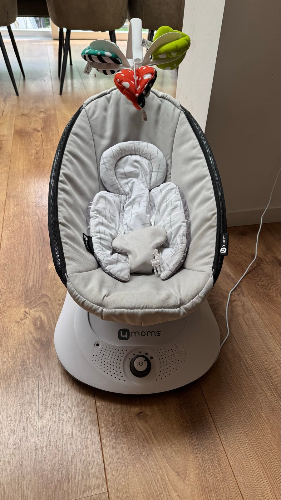 4moms MamaRoo elektrische wipper schommelstoel, Kinderen en Baby's, Wipstoeltjes, Schommelstoel, Ophalen, Overige merken, Met gordel(s) of riempje(s)