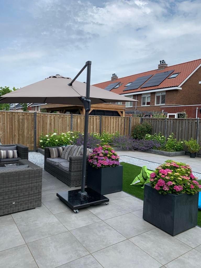 Zweefparasol merk Platinum, Tuin en Terras, Parasols, Ophalen, Gebruikt, Zweefparasol