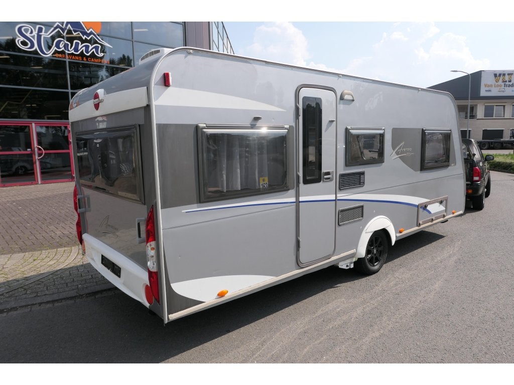 Bürstner Averso Fifty 500 TL enk bed, mover en airco, Caravans en Kamperen, Caravans, Rondzit, Bürstner, Schokbreker, 5 tot 6 meter