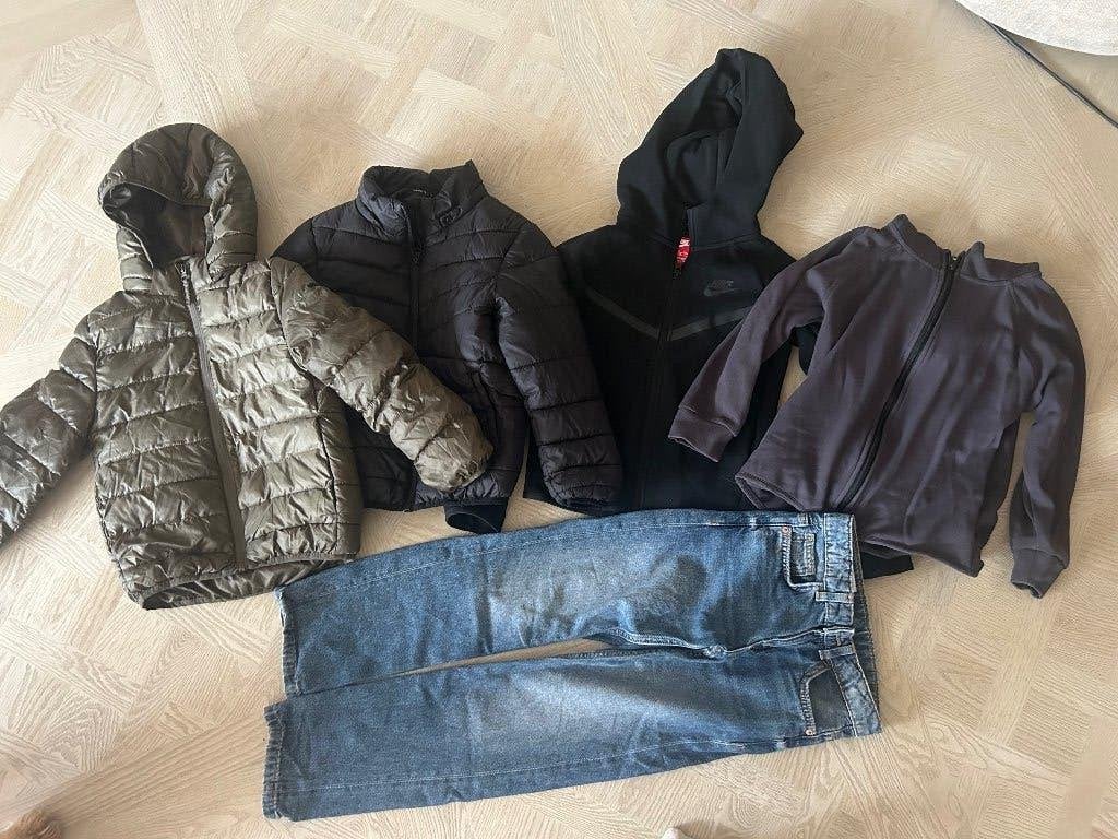 Maat 122-128 jongenspakketje, Kinderen en Baby's, Ophalen of Verzenden, Zo goed als nieuw, Jongen of Meisje, Overige typen