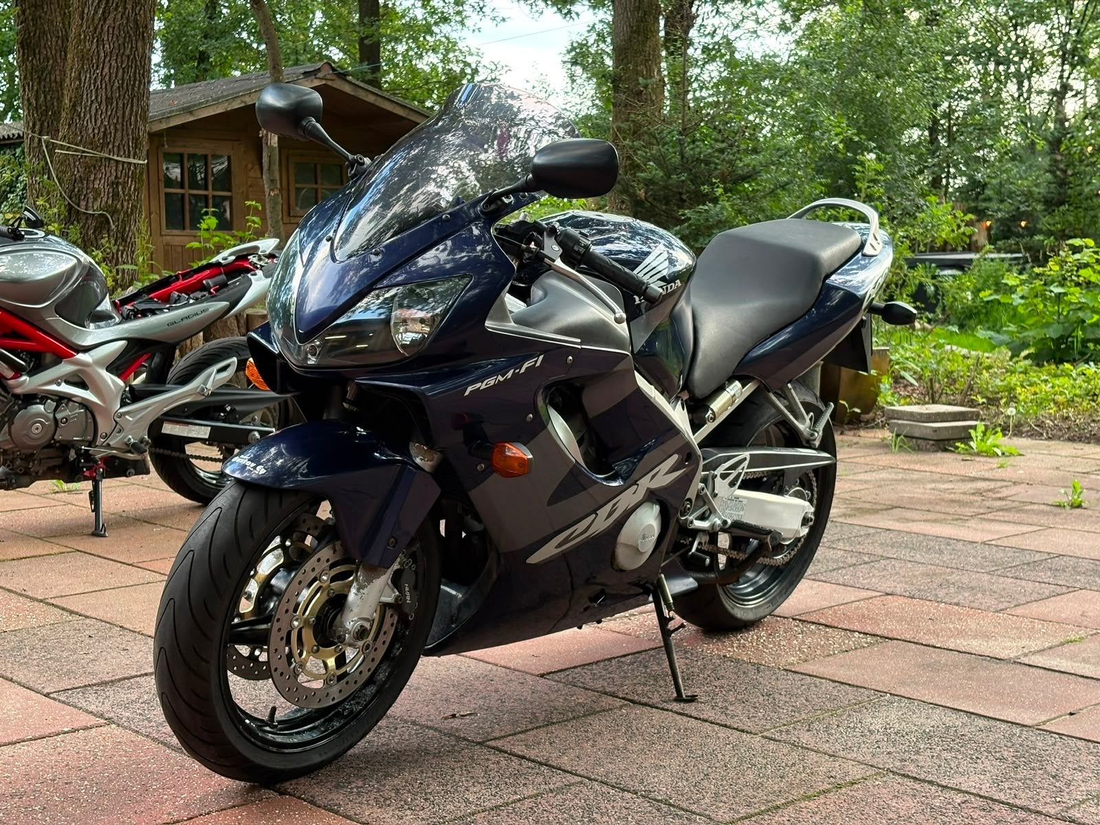 Honda CBR600F4I Project - Opknapper, Ophalen
