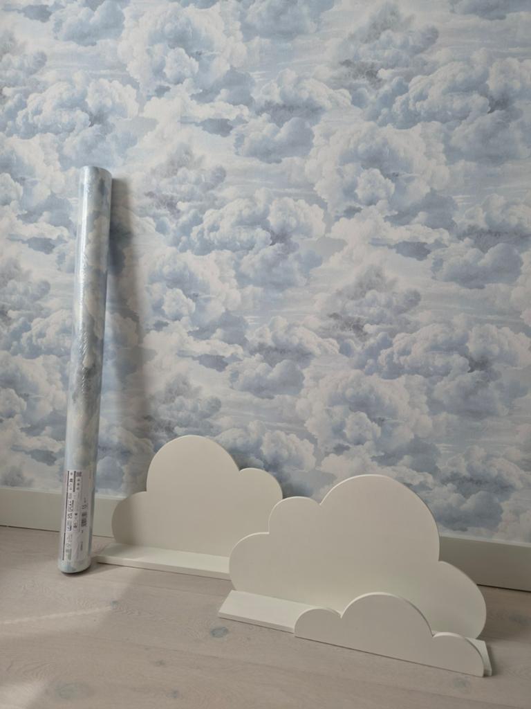 2 wolkenplankjes en rol vliesbehang (10,65 m²), Ophalen of Verzenden, Nieuw, Wit