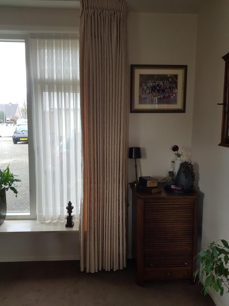 4 Beige gordijnen kamer hoog met plooiband, 200 cm of meer, Beige, Ophalen of Verzenden, Zo goed als nieuw