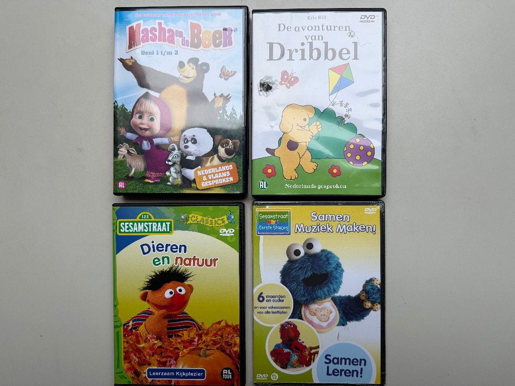 4 kinder dvd's, Alle leeftijden, Poppen, Ophalen of Verzenden, Zo goed als nieuw