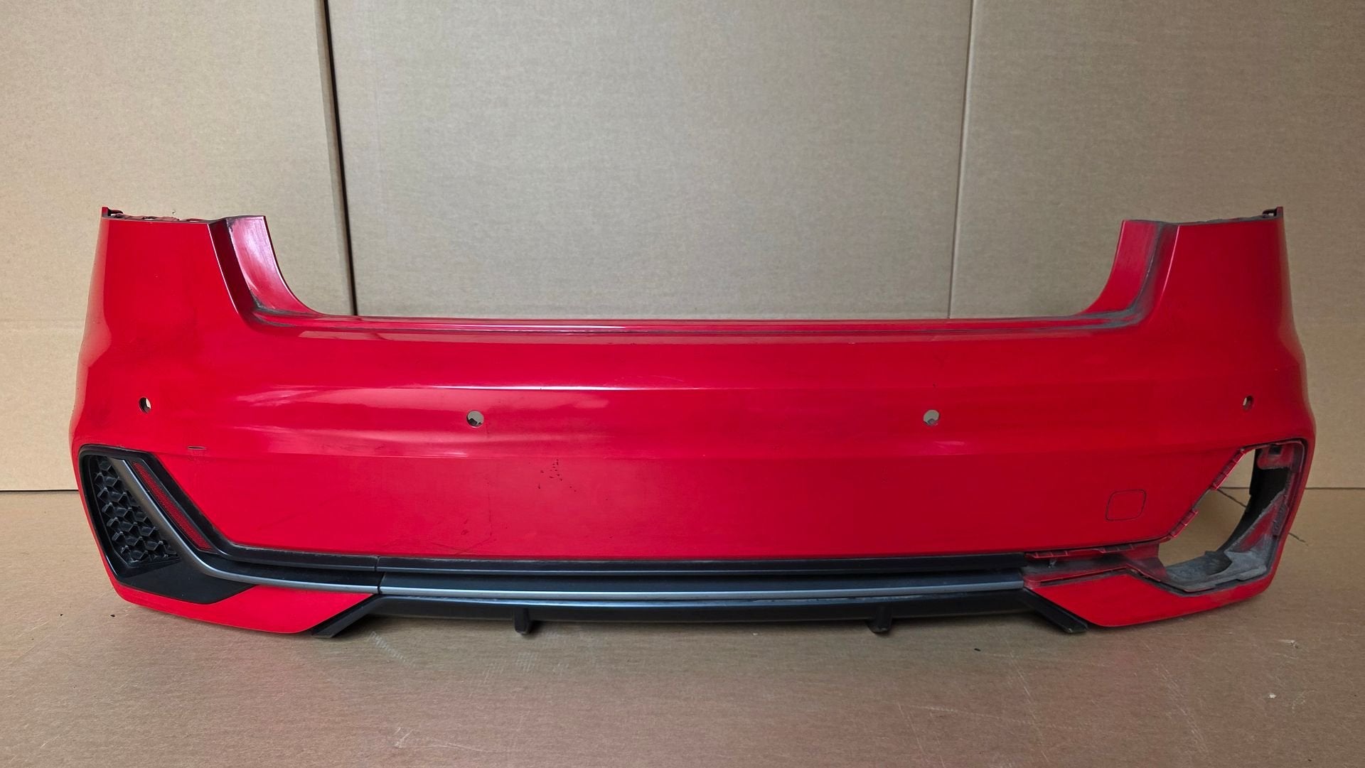 Achterbumper Audi A1 82A S-Line Origineel Bumper PDC SLINE, Gebruikt, -, Achter, Bumper
