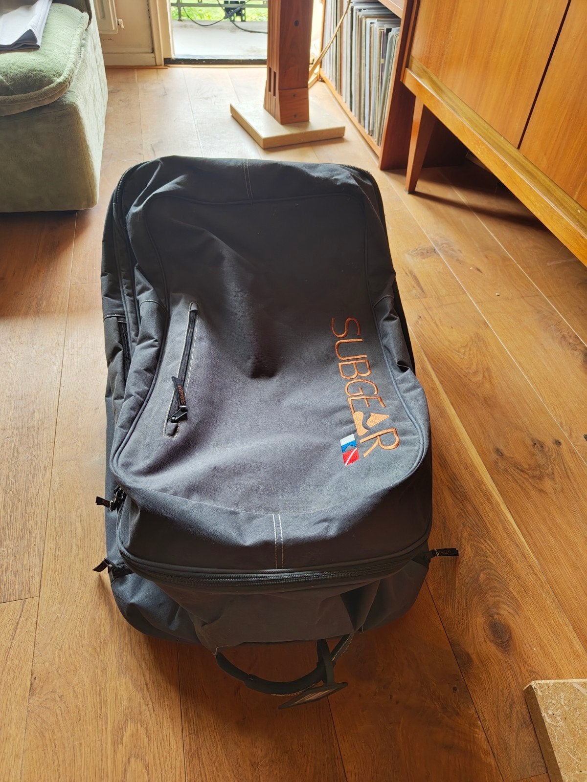 Subgear duik koffer trolley 137 liter, Ophalen, Zo goed als nieuw