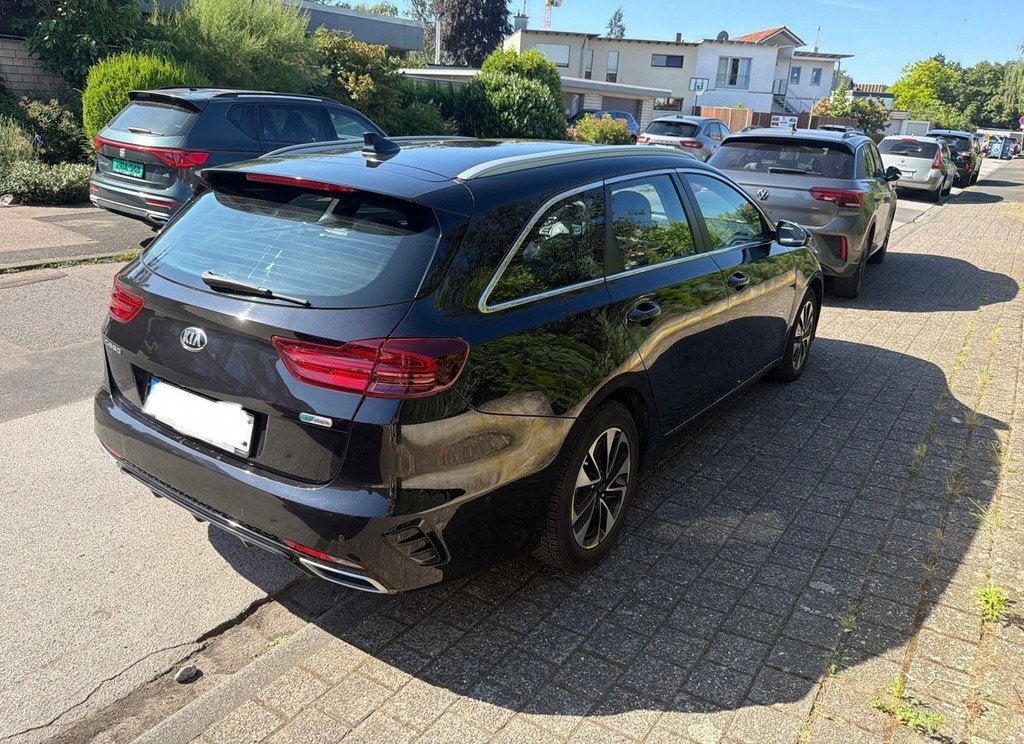 Kia Ceed Sportswagon PHEV DynamicPlusLine l ACC l CAMERA l G, Gebruikt, Zwart, Leder en Stof, Zwart