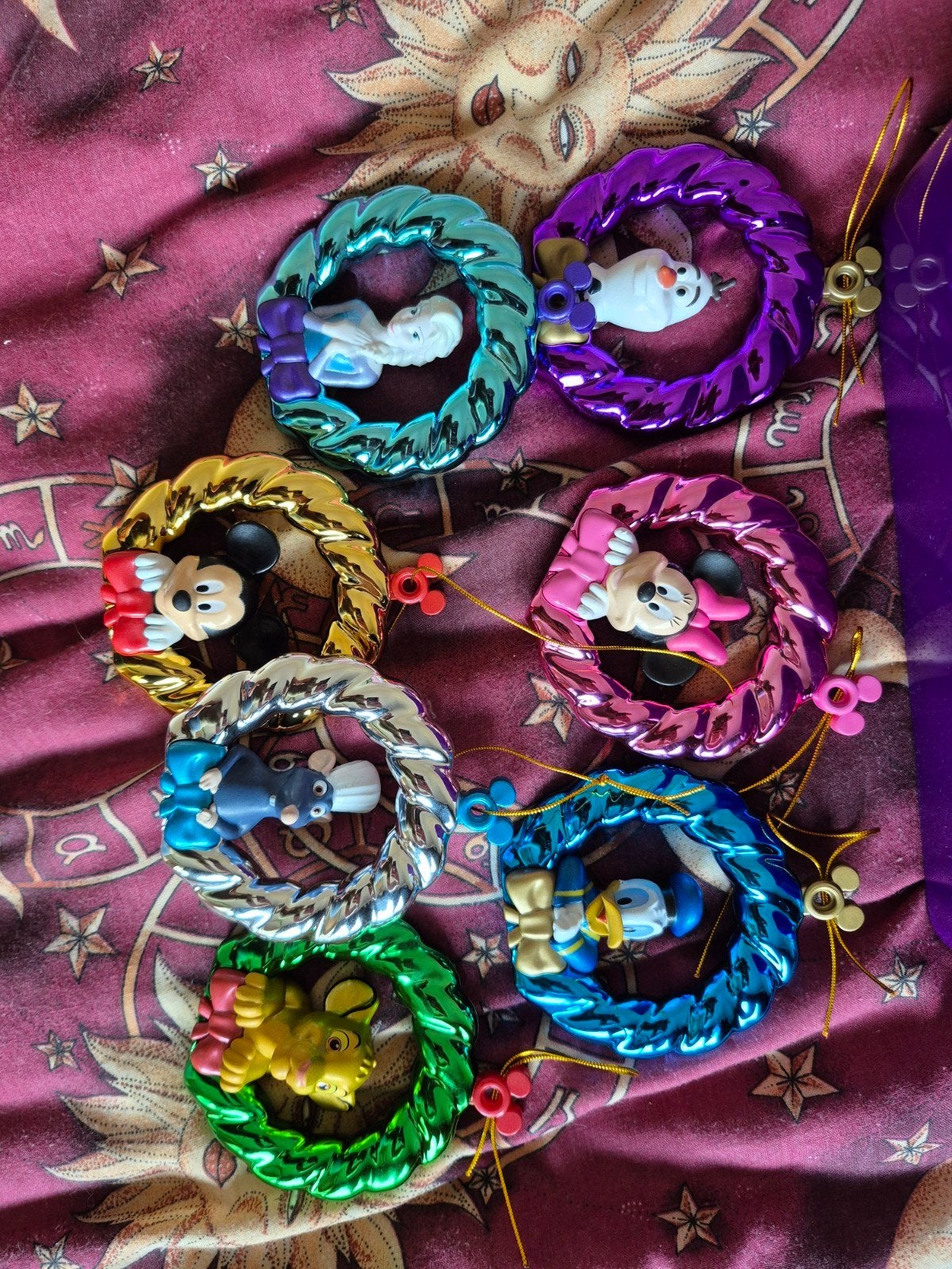 Disney Kerst Ornamenten Set met Stitch Bewaardoos, Verzamelen, Disney, Ophalen of Verzenden, Zo goed als nieuw
