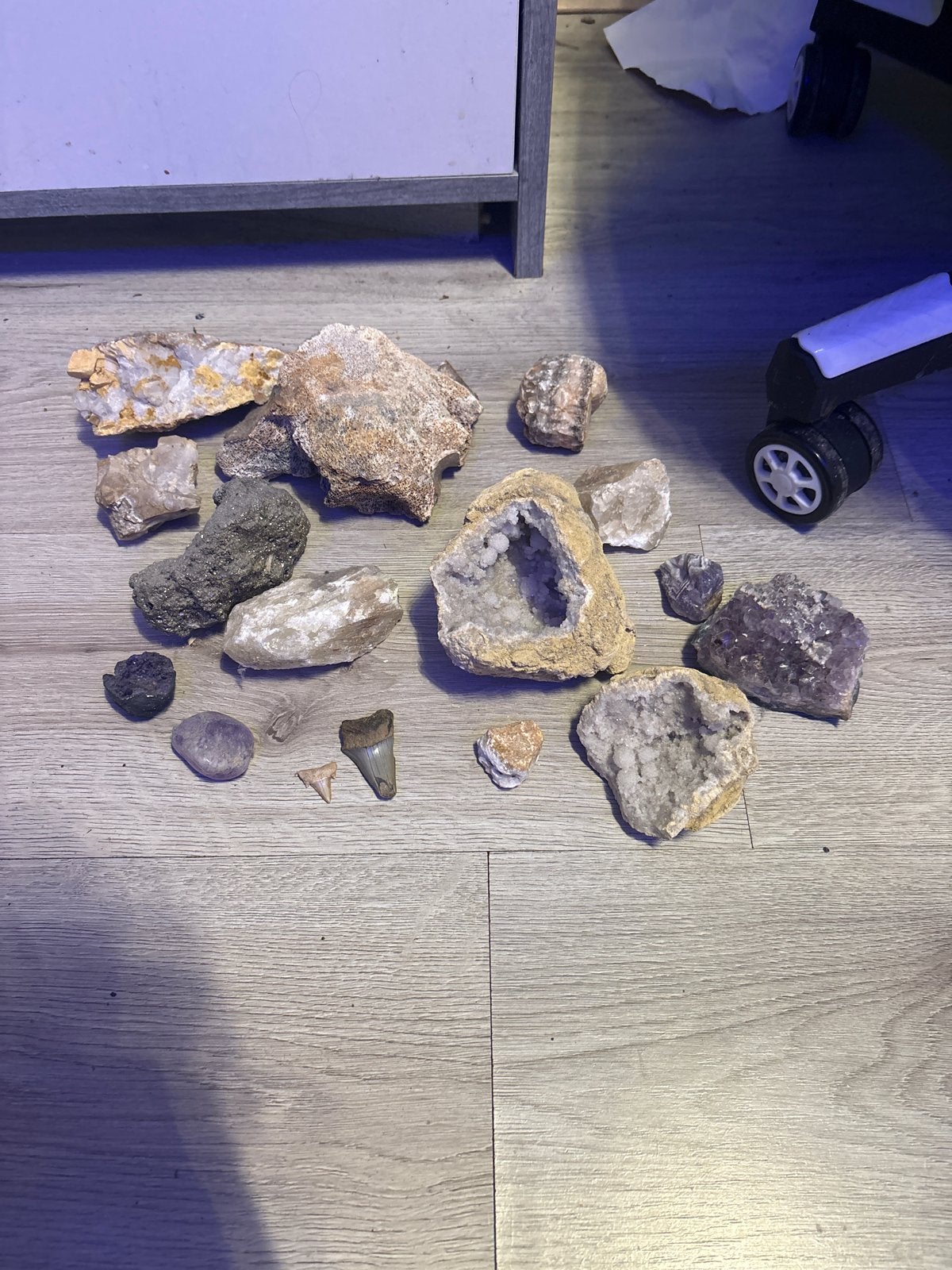 Zeldzame Stenen Collectie: Amethist, Geodes, mammoetbot, Verzamelen, Ophalen, Mineraal