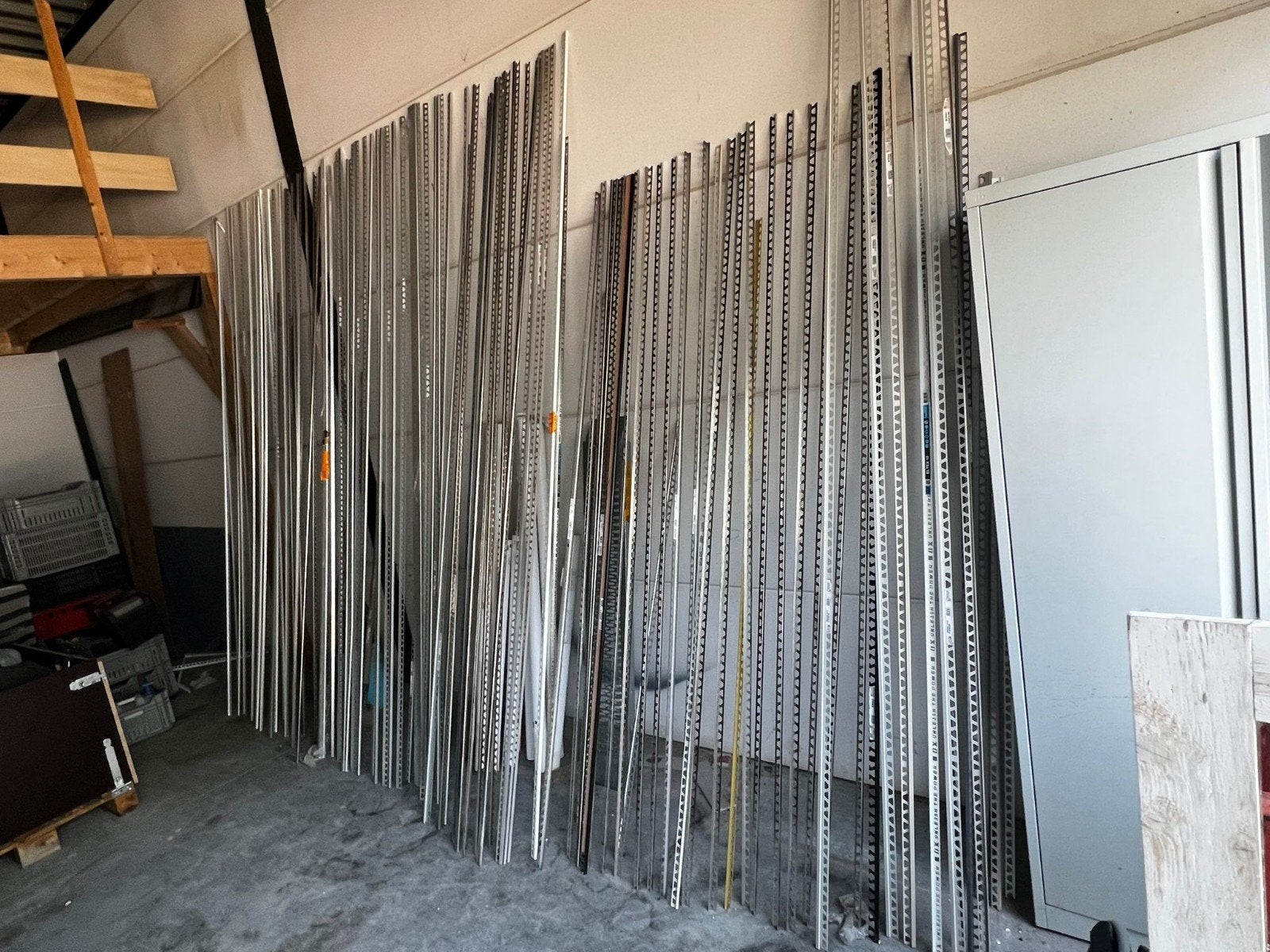 Tegelprofiel tegelprofielen 100 stuks ongeveer, Doe-het-zelf en Verbouw, Tegels, Ophalen, Overige materialen, Minder dan 20 cm