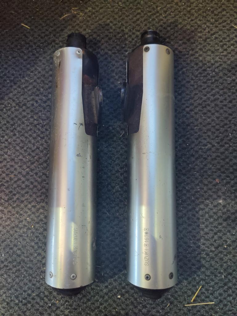Suzuki RG250 gamma uitlaat einddempers, Verzenden
