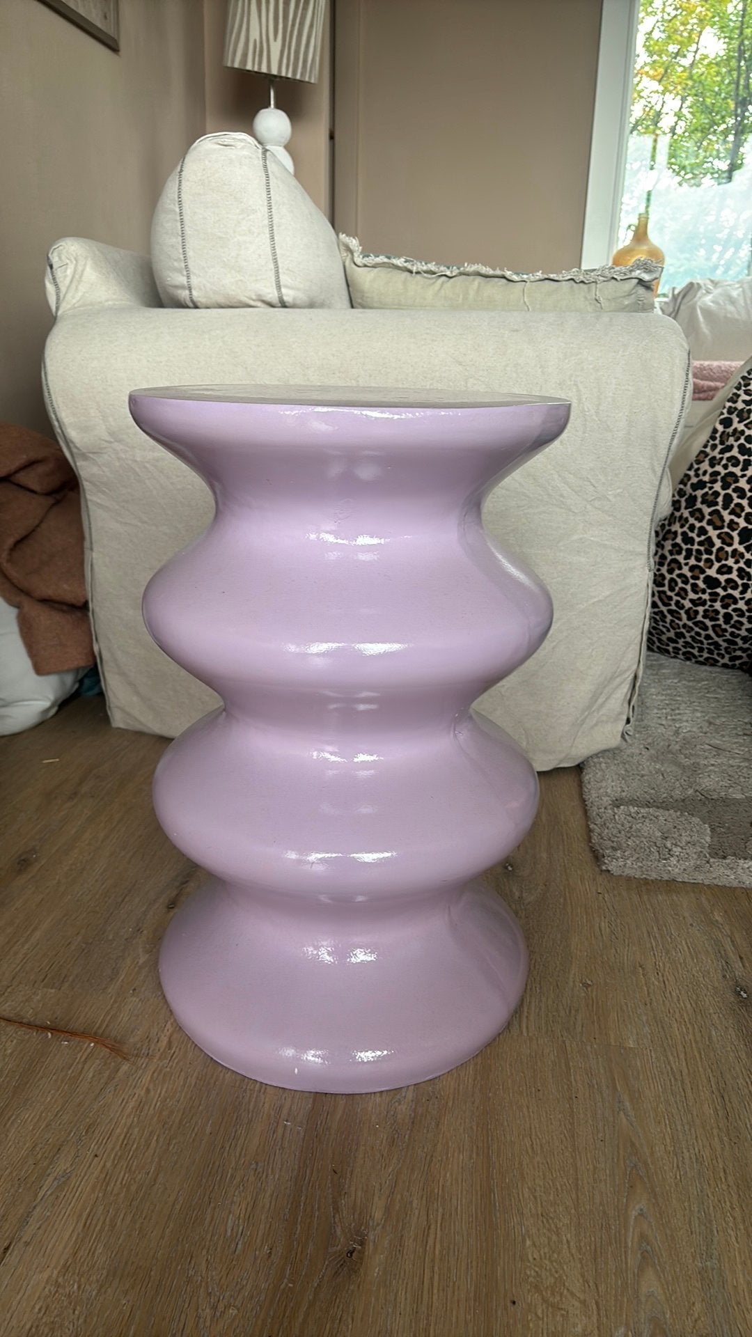 Lila bijzettafel, Ophalen of Verzenden, Zo goed als nieuw